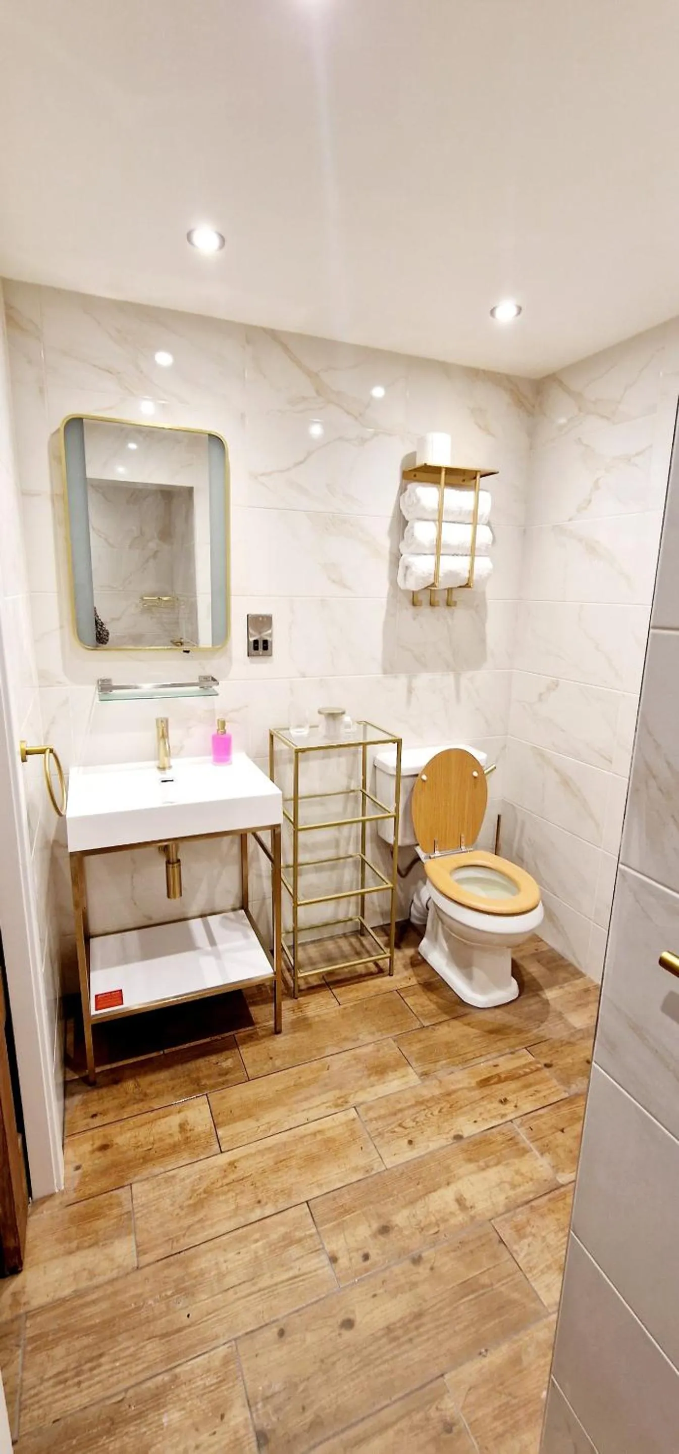 Bathroom in Burton Stone Inn