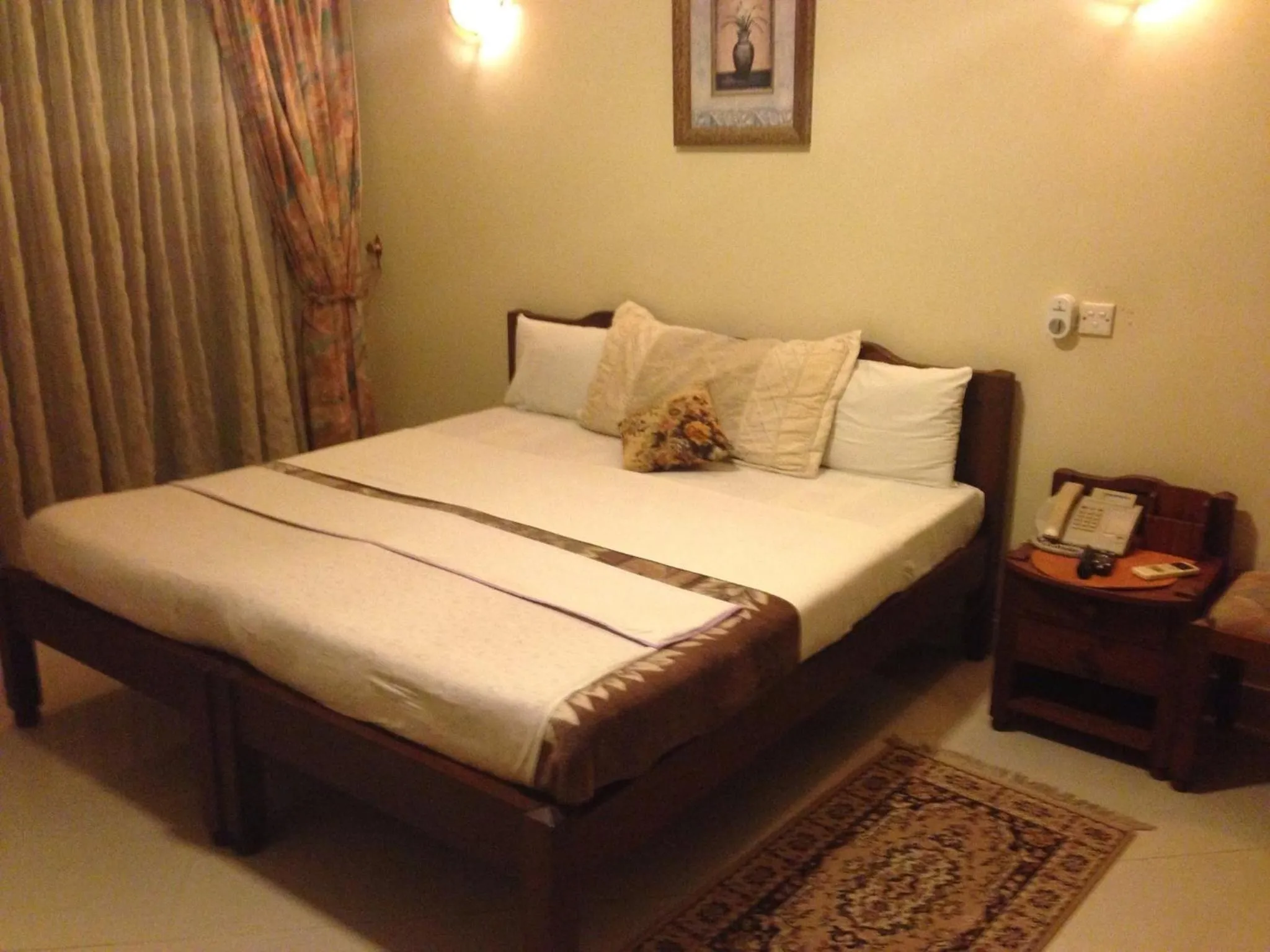 Photo of the whole room, Bed in Tudor Water Sports Hotel