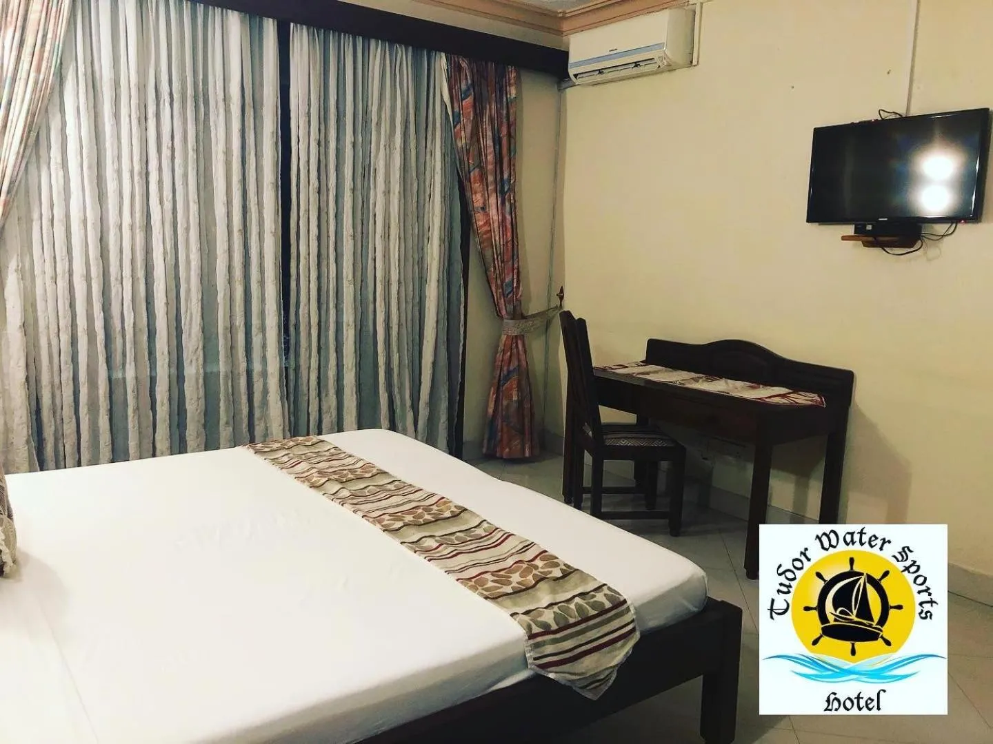Photo of the whole room, Bed in Tudor Water Sports Hotel