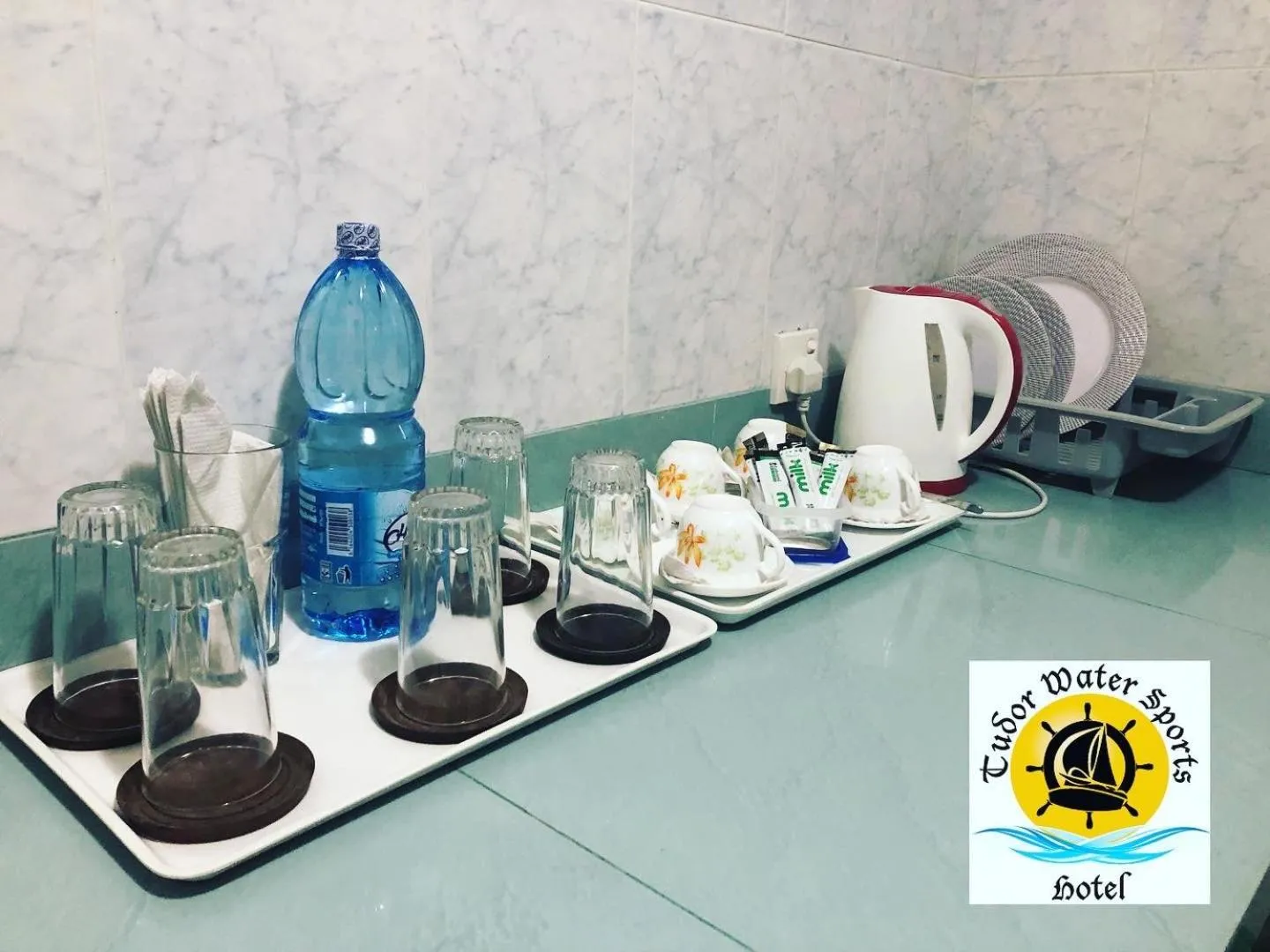 Coffee/tea facilities in Tudor Water Sports Hotel