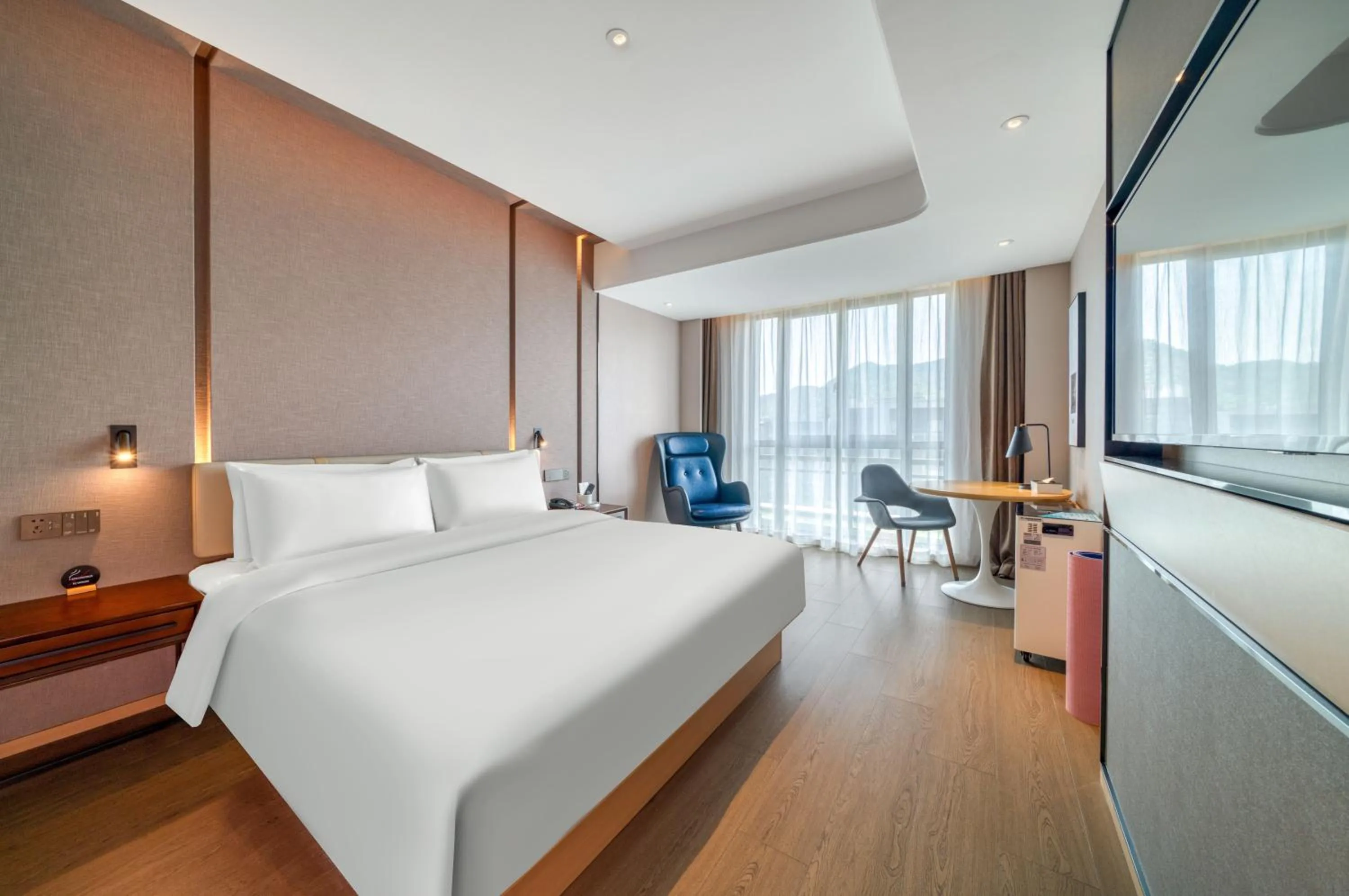 Bed in Atour Hotel Hangzhou Xixi Vally Tianmushan Road