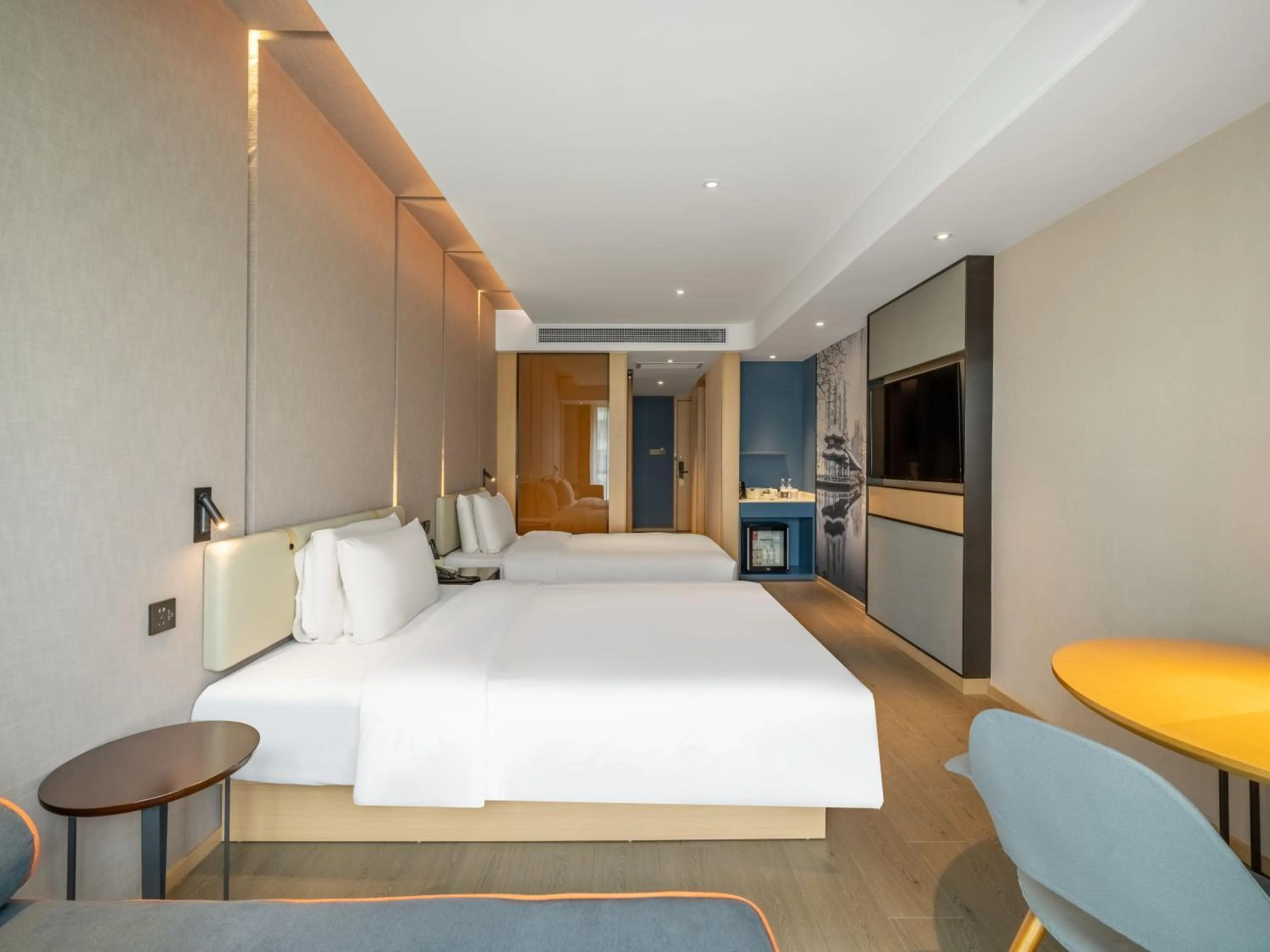 Photo of the whole room, Bed in Atour Hotel Hangzhou Xixi Vally Tianmushan Road