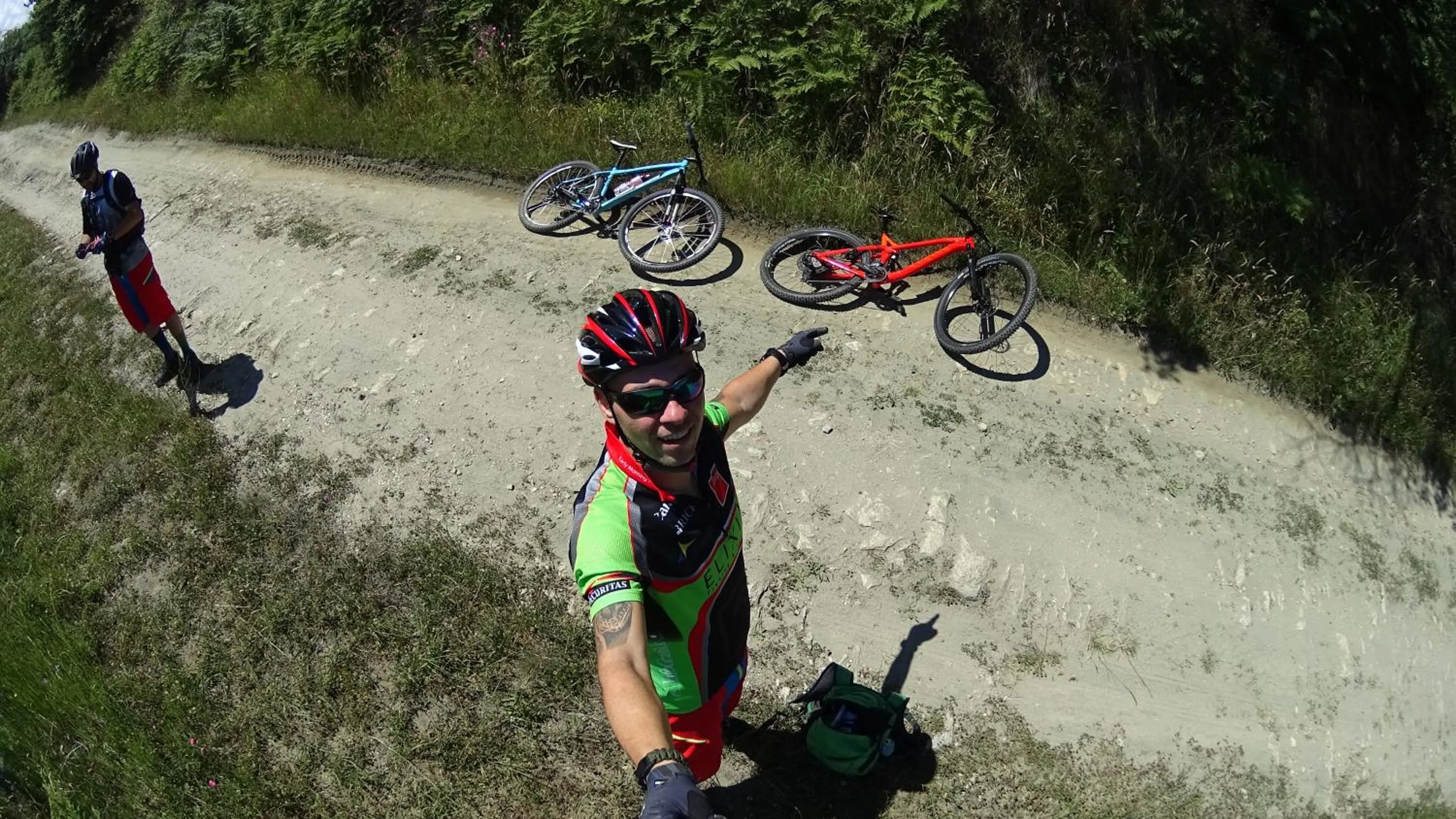 Cycling in Apartments Carrera
