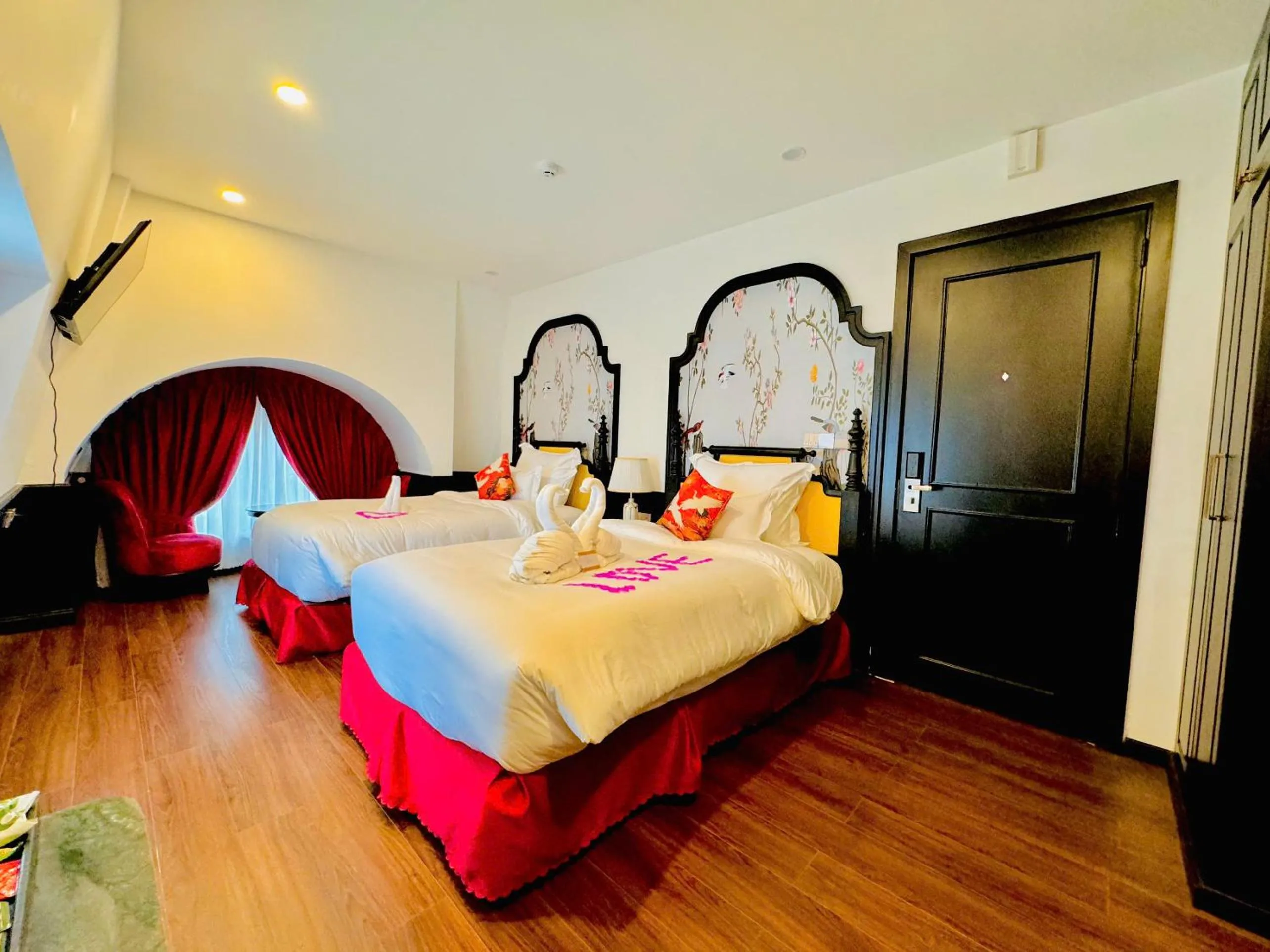 Bed in The ORCHID PREMIUM Hotel