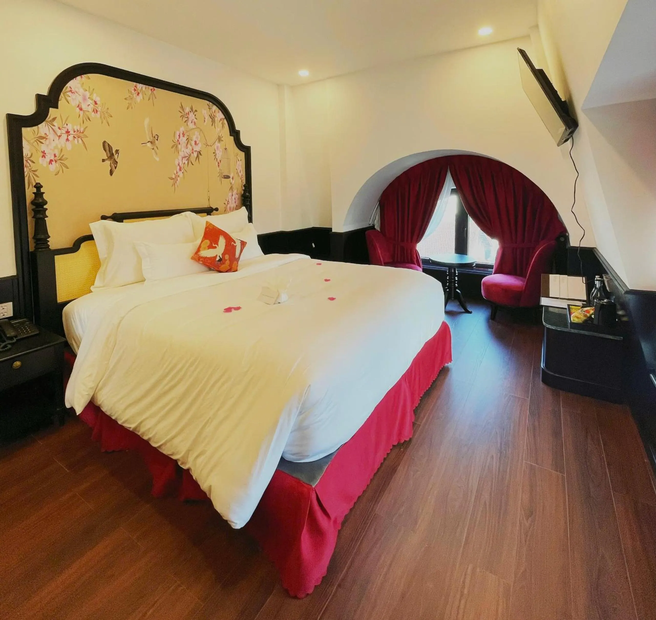 Bedroom, Bed in The ORCHID PREMIUM Hotel