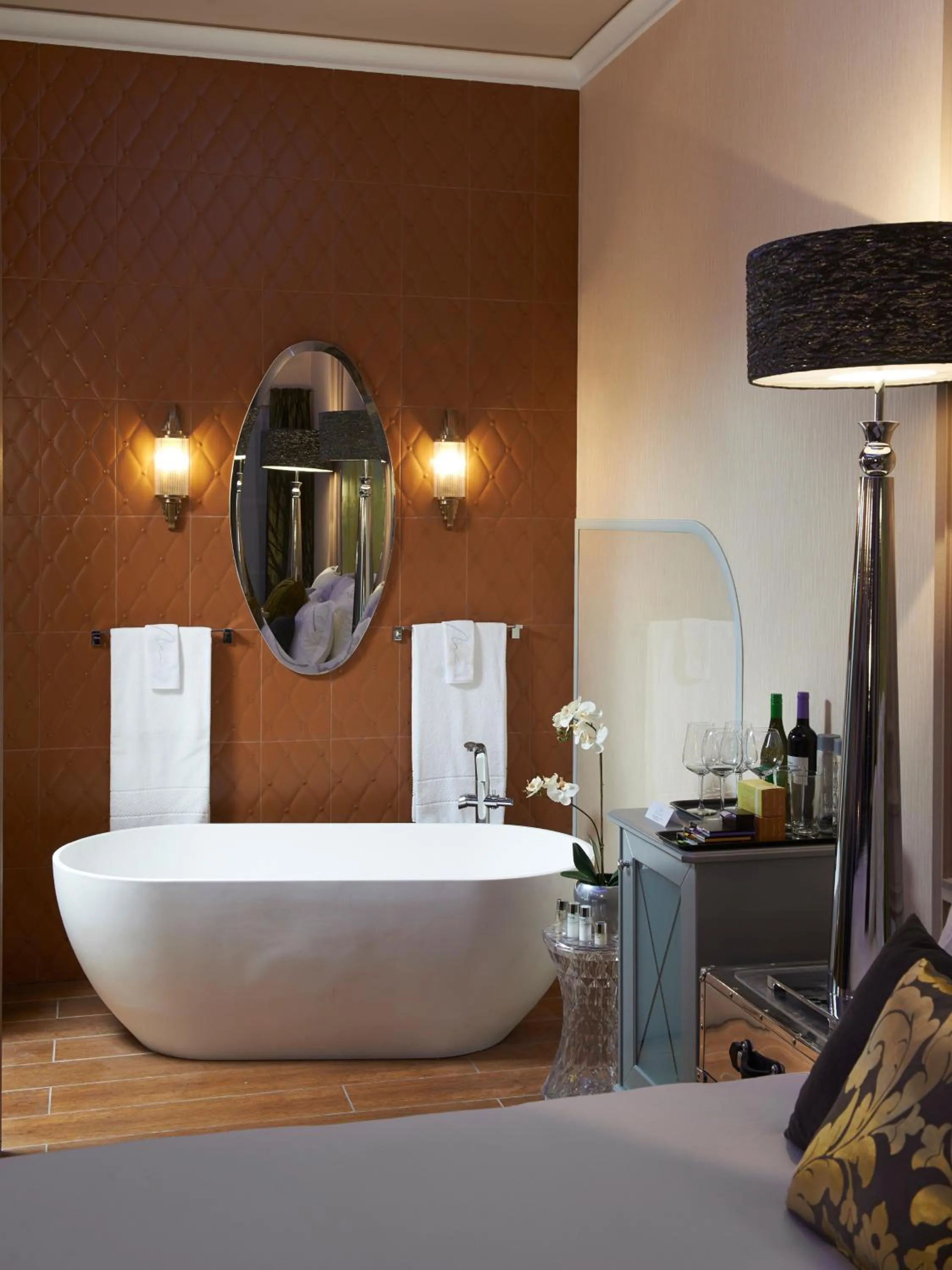 Bathroom, Bed in Aria Hotel Budapest by Library Hotel Collection