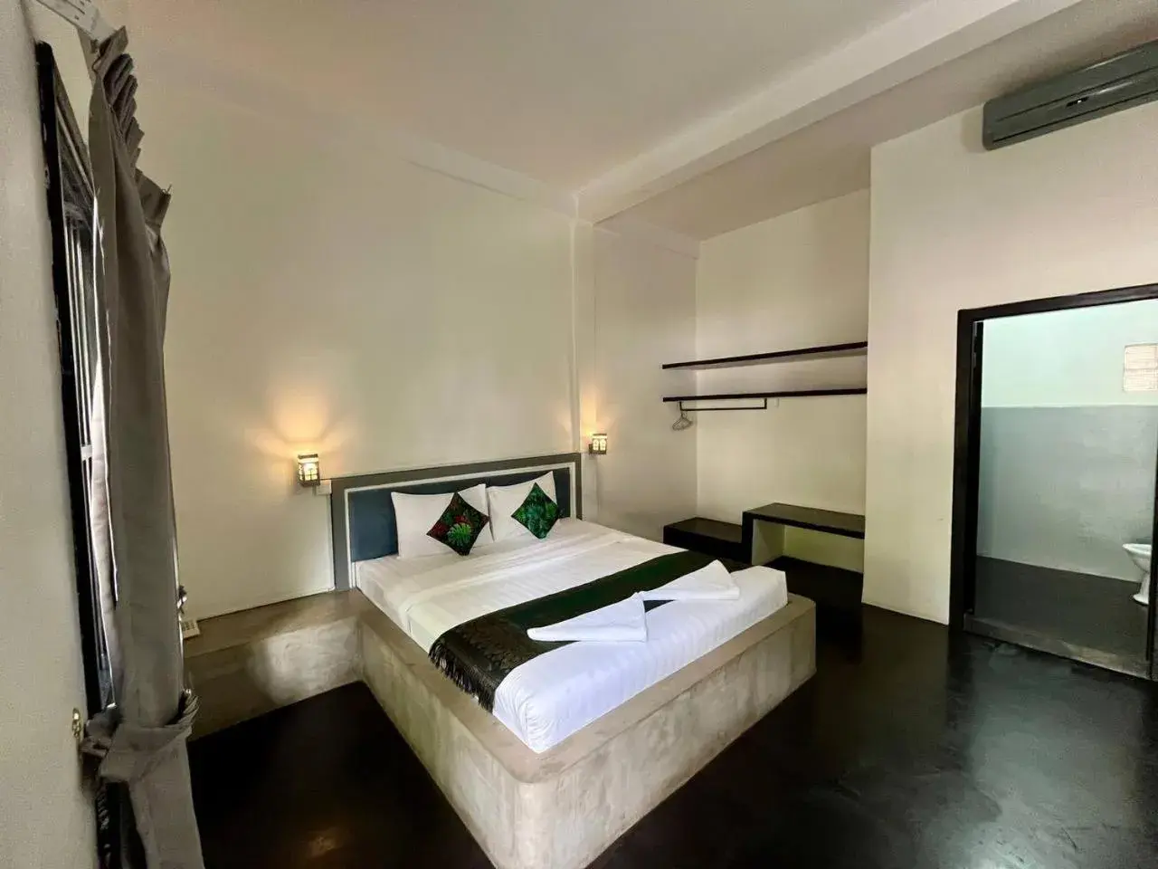 Bedroom, Bed in Home Inn Bedroom, Bed in Home Inn