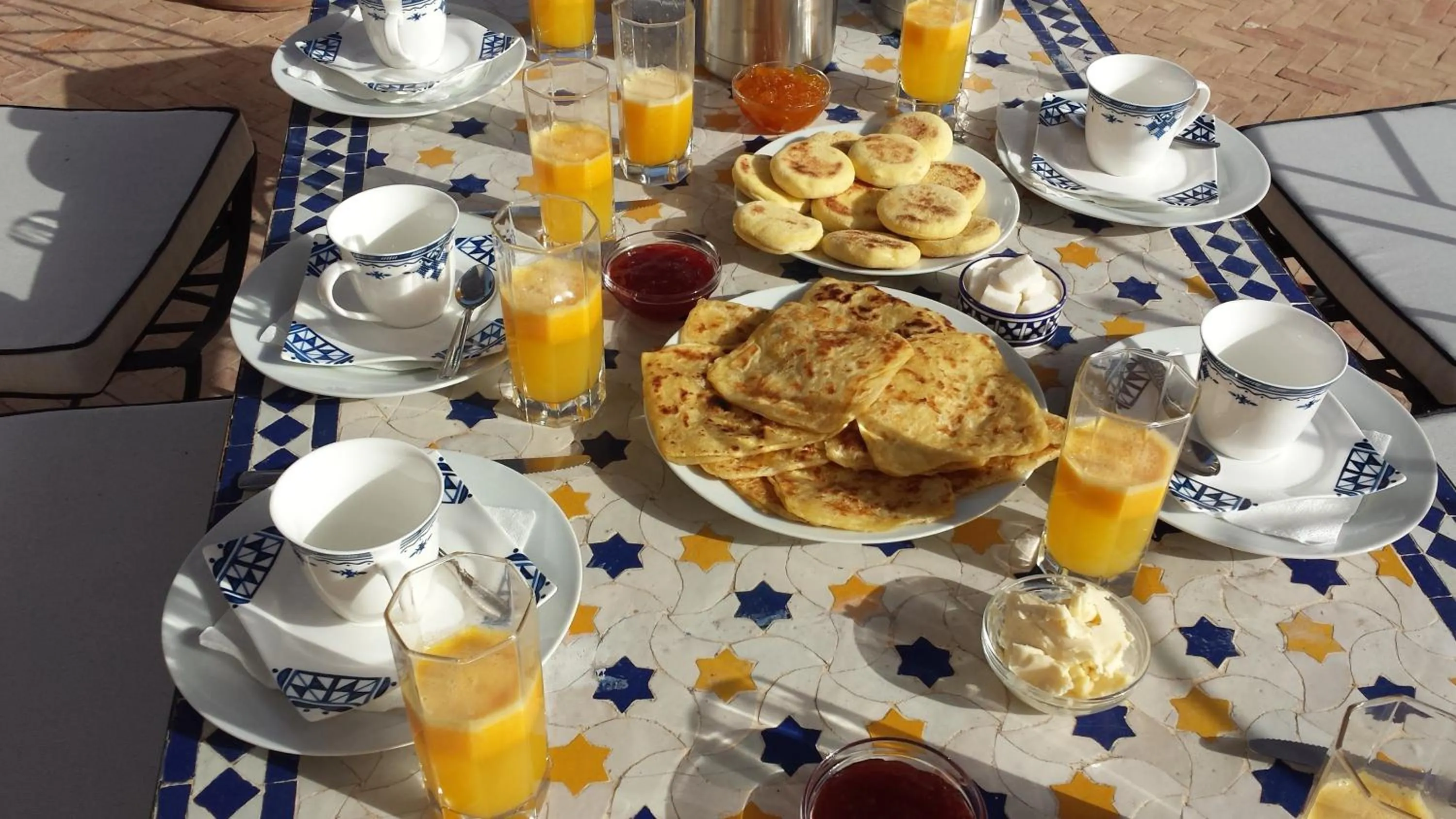 Restaurant/places to eat in Riad Maialou & SPA