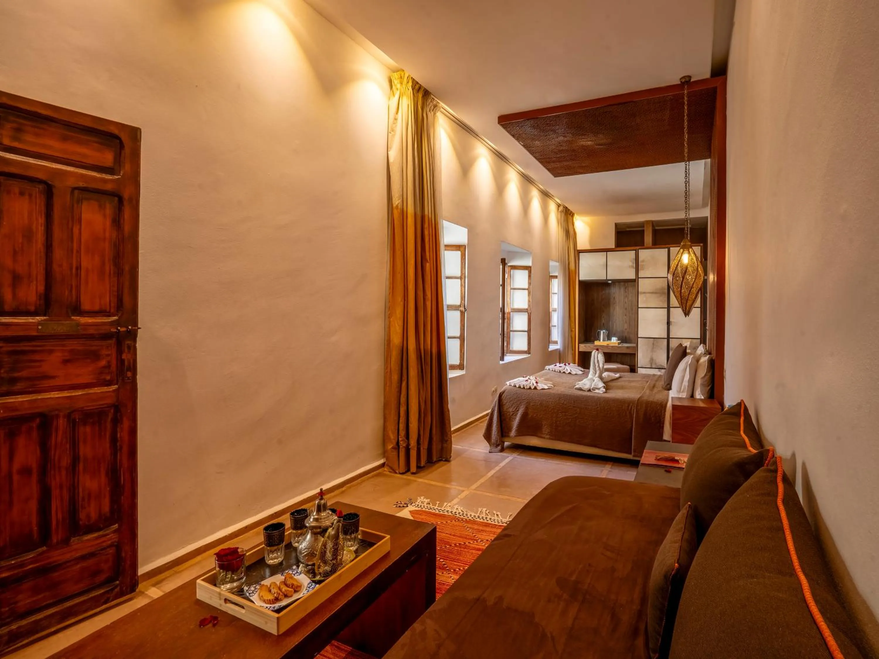 Seating area, Bed in Riad Maialou & SPA