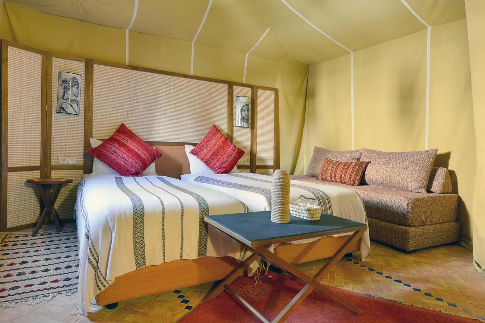 Bed in Riad Maialou & SPA