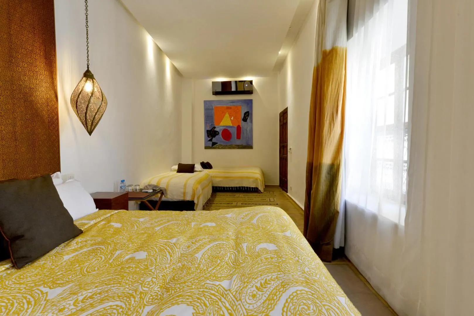 Bed in Riad Maialou & SPA