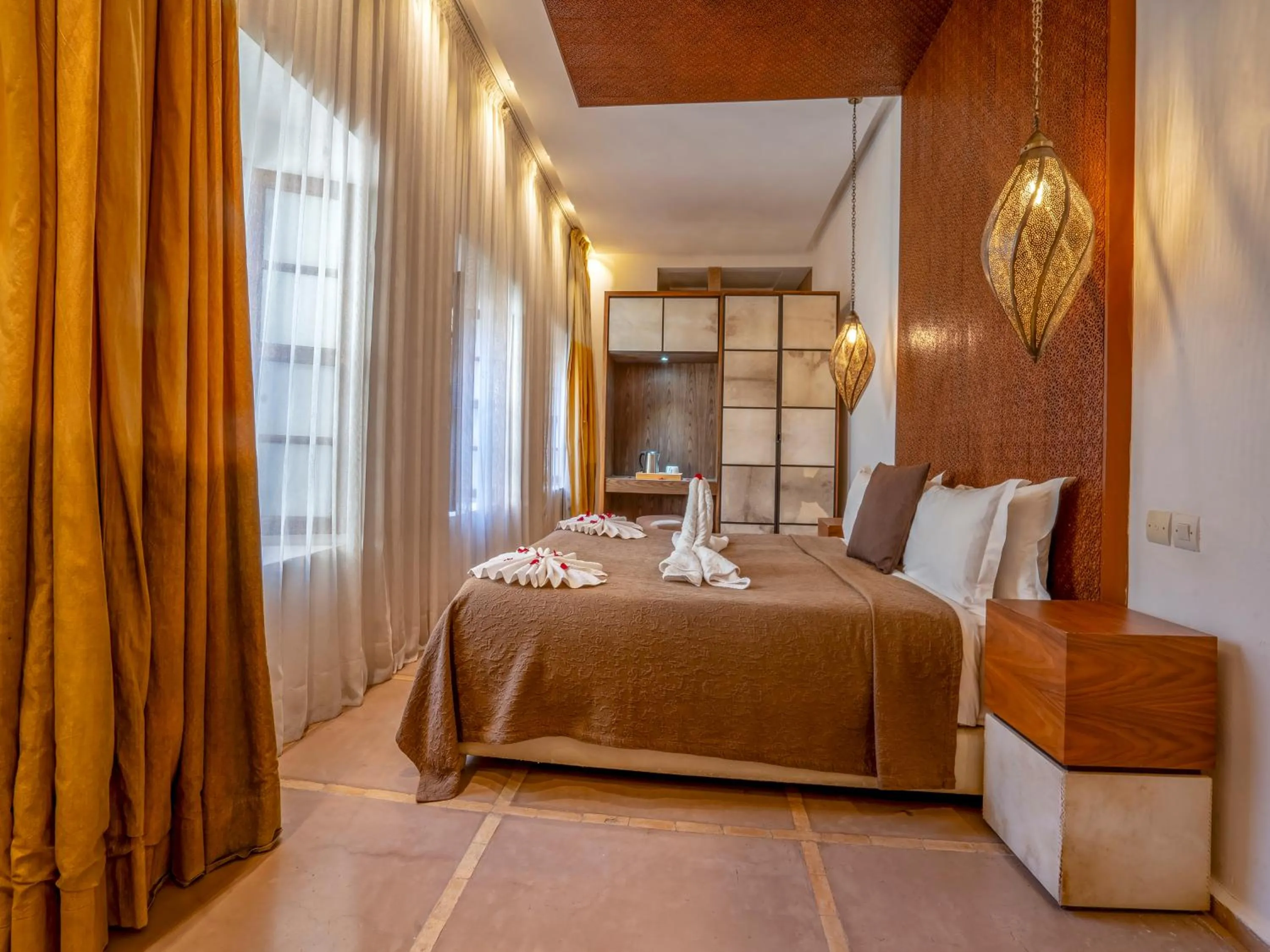 Bed in Riad Maialou & SPA