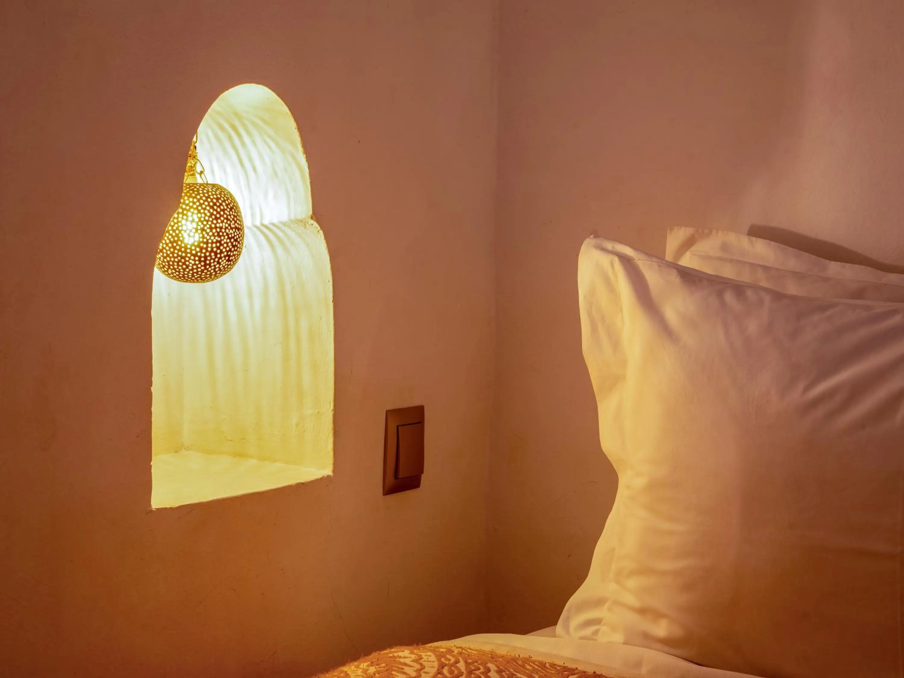 Bed in Riad Maialou & SPA