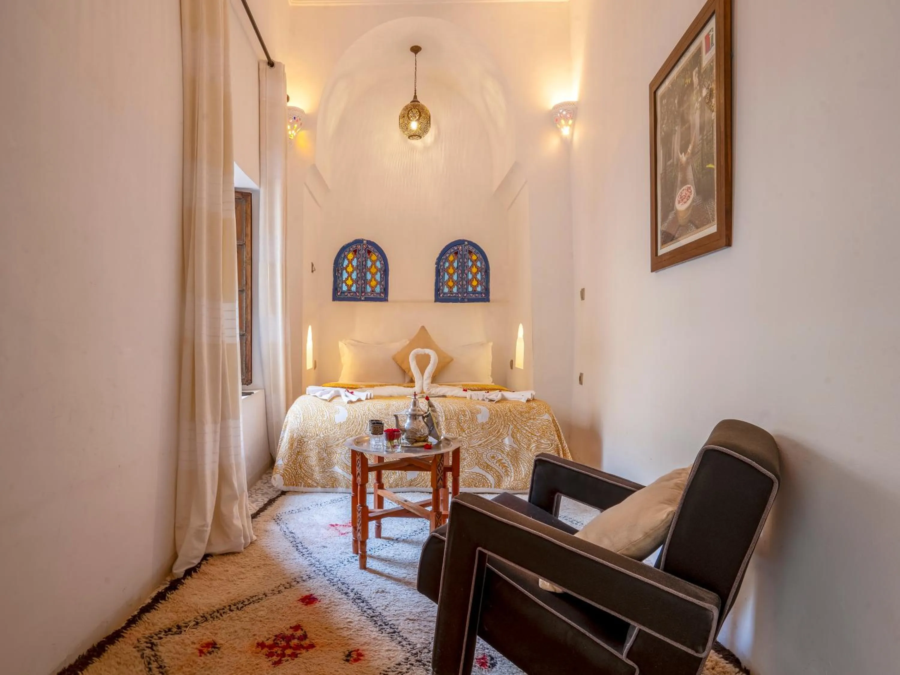 Photo of the whole room, Bed in Riad Maialou & SPA