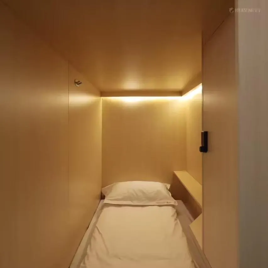 Bed in Meow Hero Youth Hostel