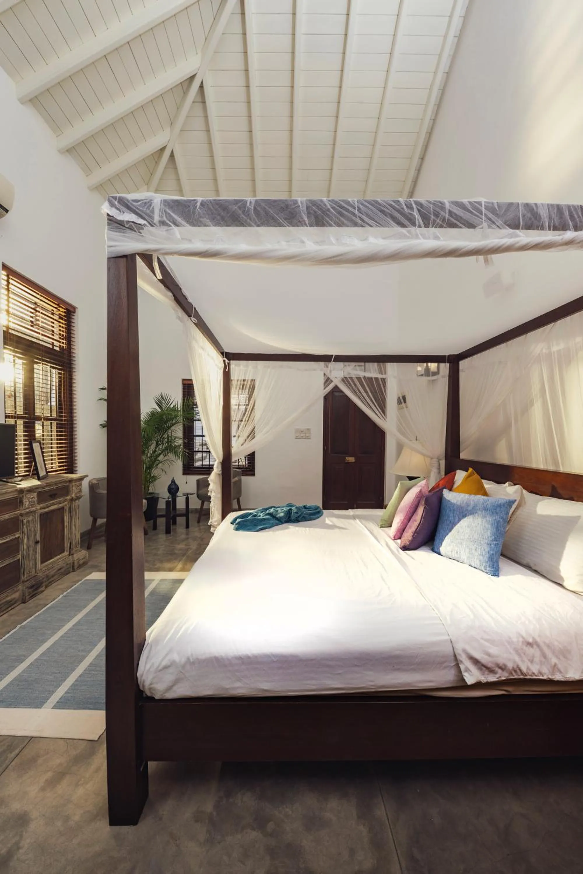 Bedroom, Bed in La Maison de Colombo