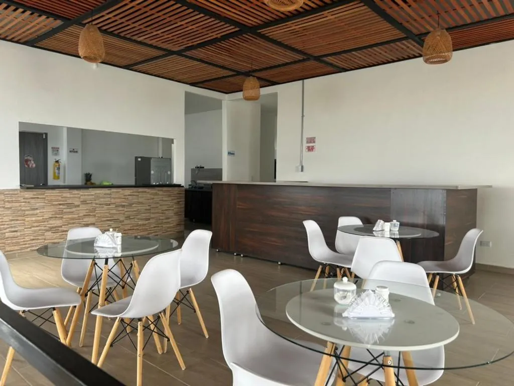 Restaurant/places to eat in Hotel Golden Hills Manizales