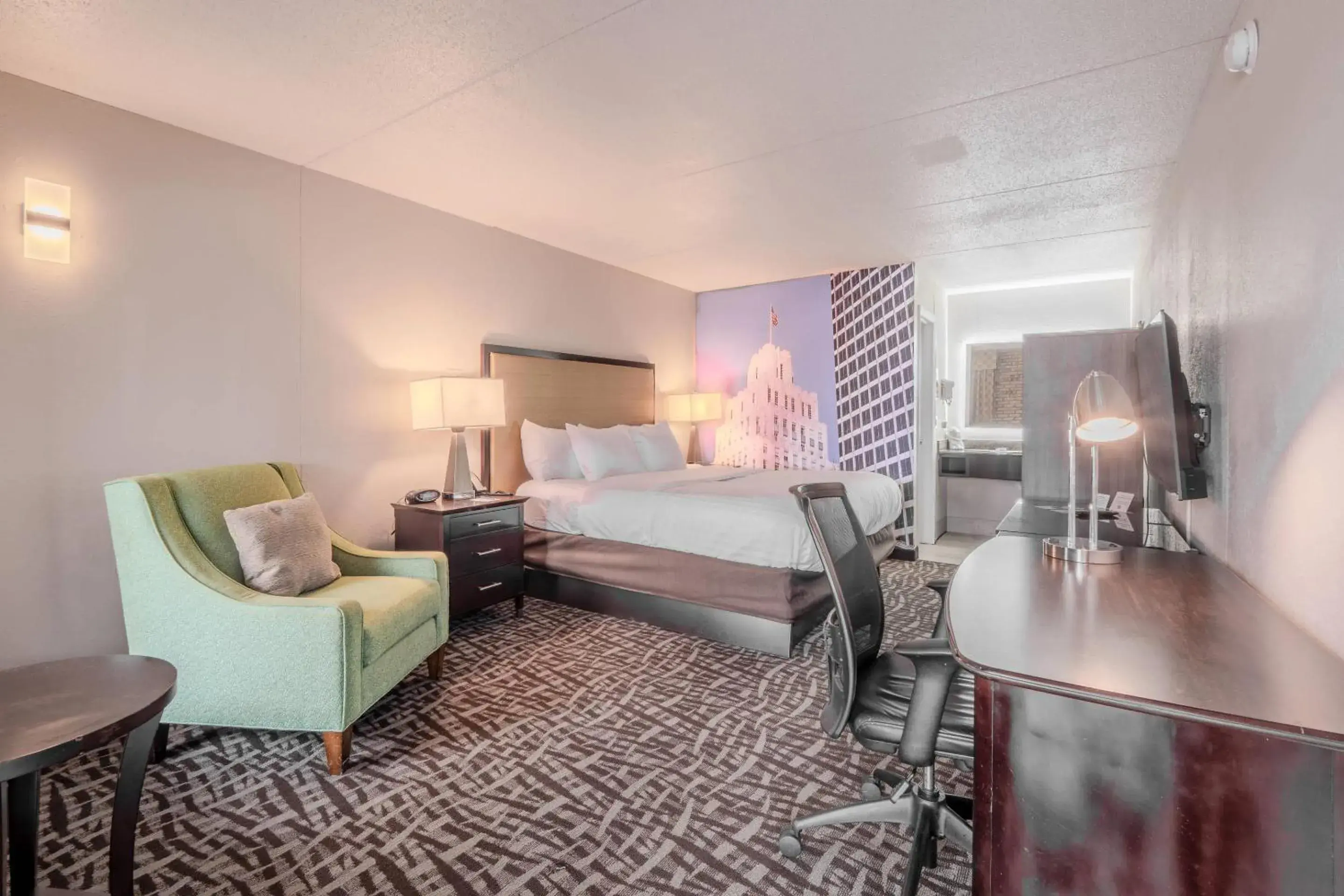 Bedroom, Bed in Clarion Pointe Winston - Salem Downtown Bedroom, Bed in Clarion Pointe Winston - Salem Downtown