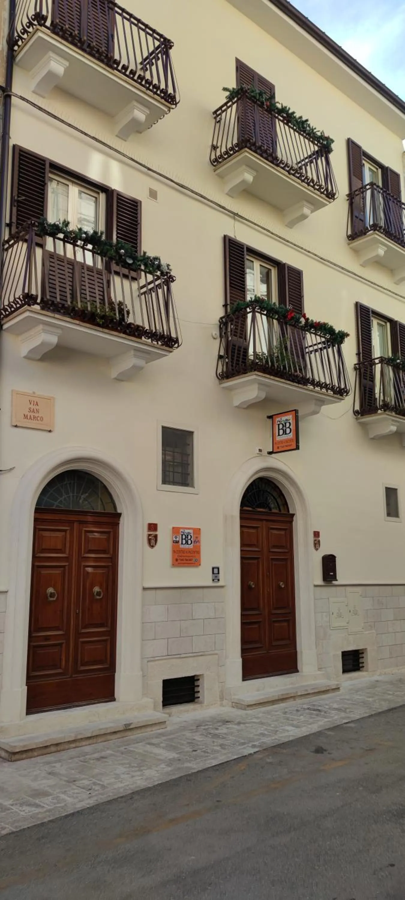 Property building in B&B In Centro a Pacentro