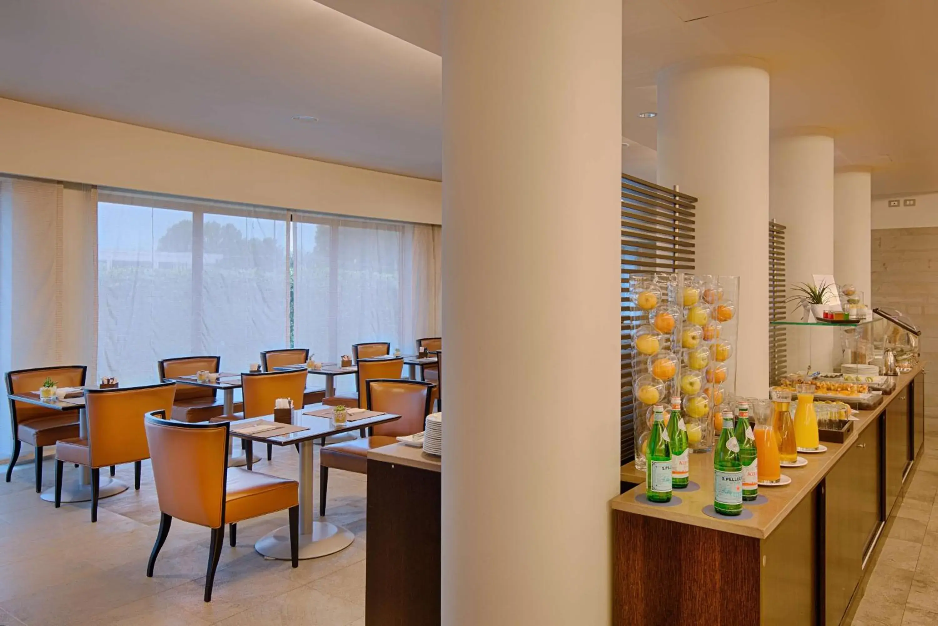 Restaurant/places to eat in NH Linate Restaurant/places to eat in NH Linate