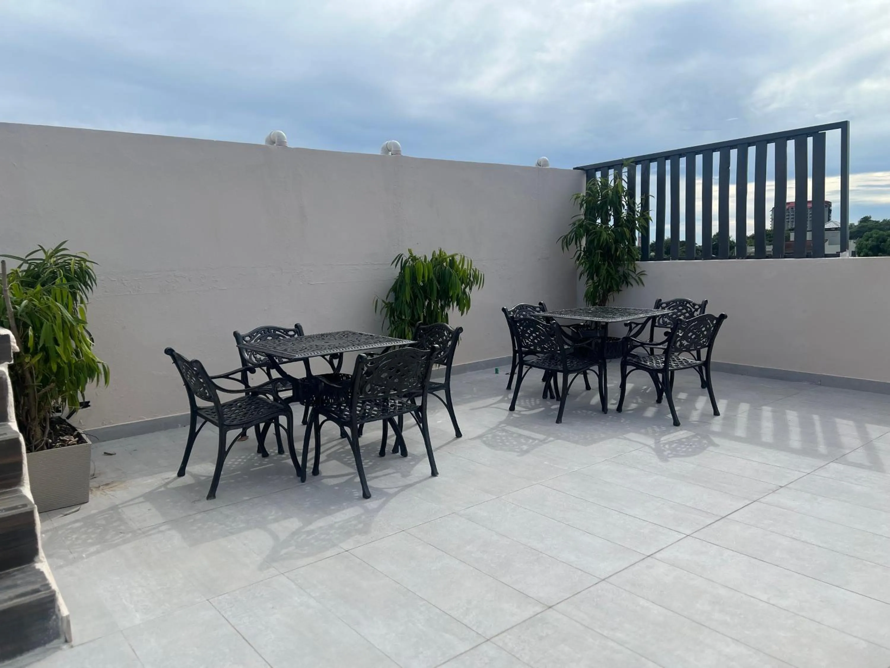 Balcony/Terrace in Colonial leyton apartment