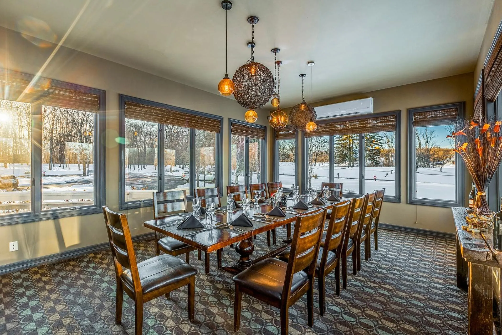 Restaurant/places to eat in Lodge Geneva National