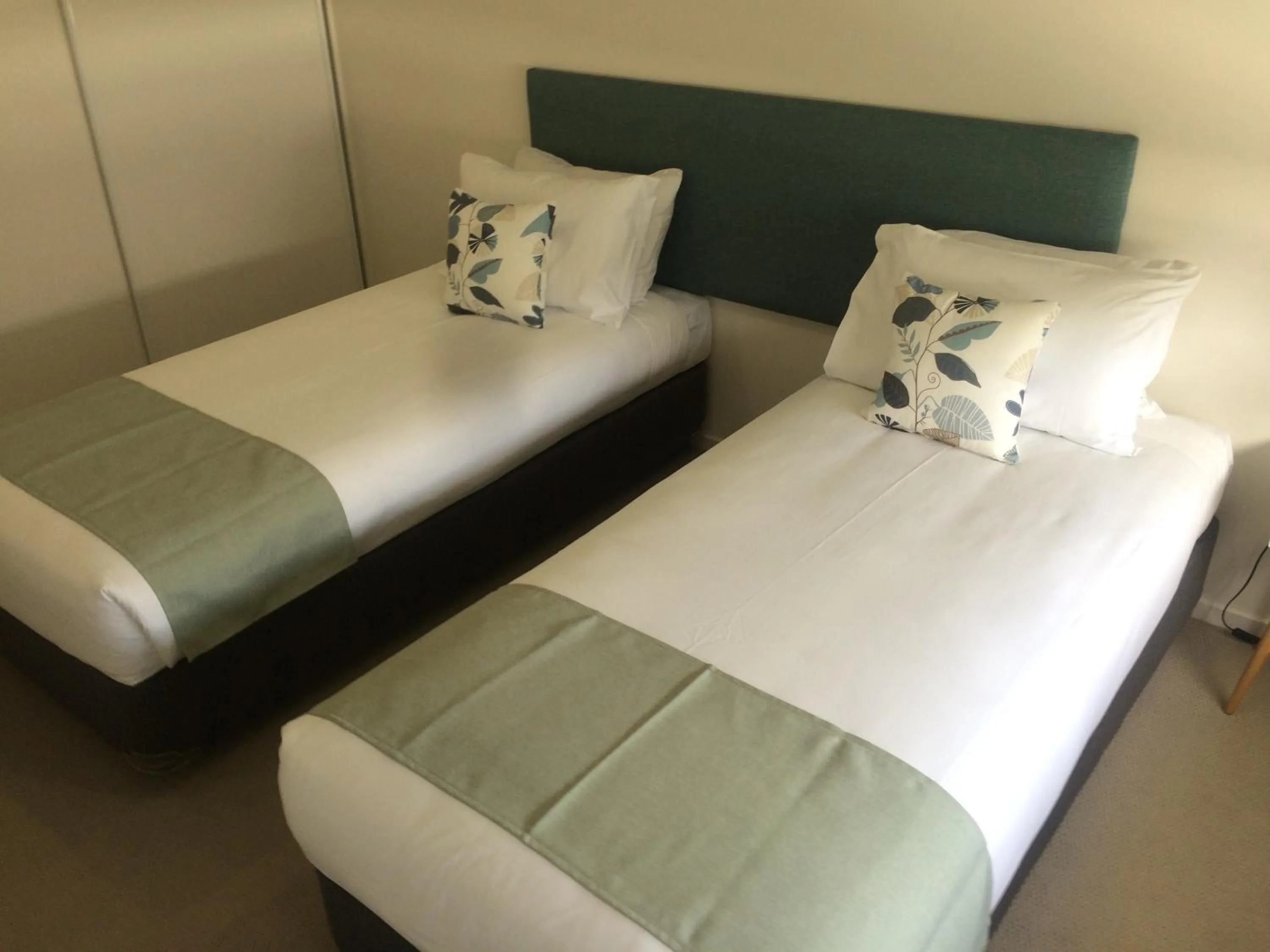 Bedroom, Bed in Direct Collective - Breeze on Brightwater