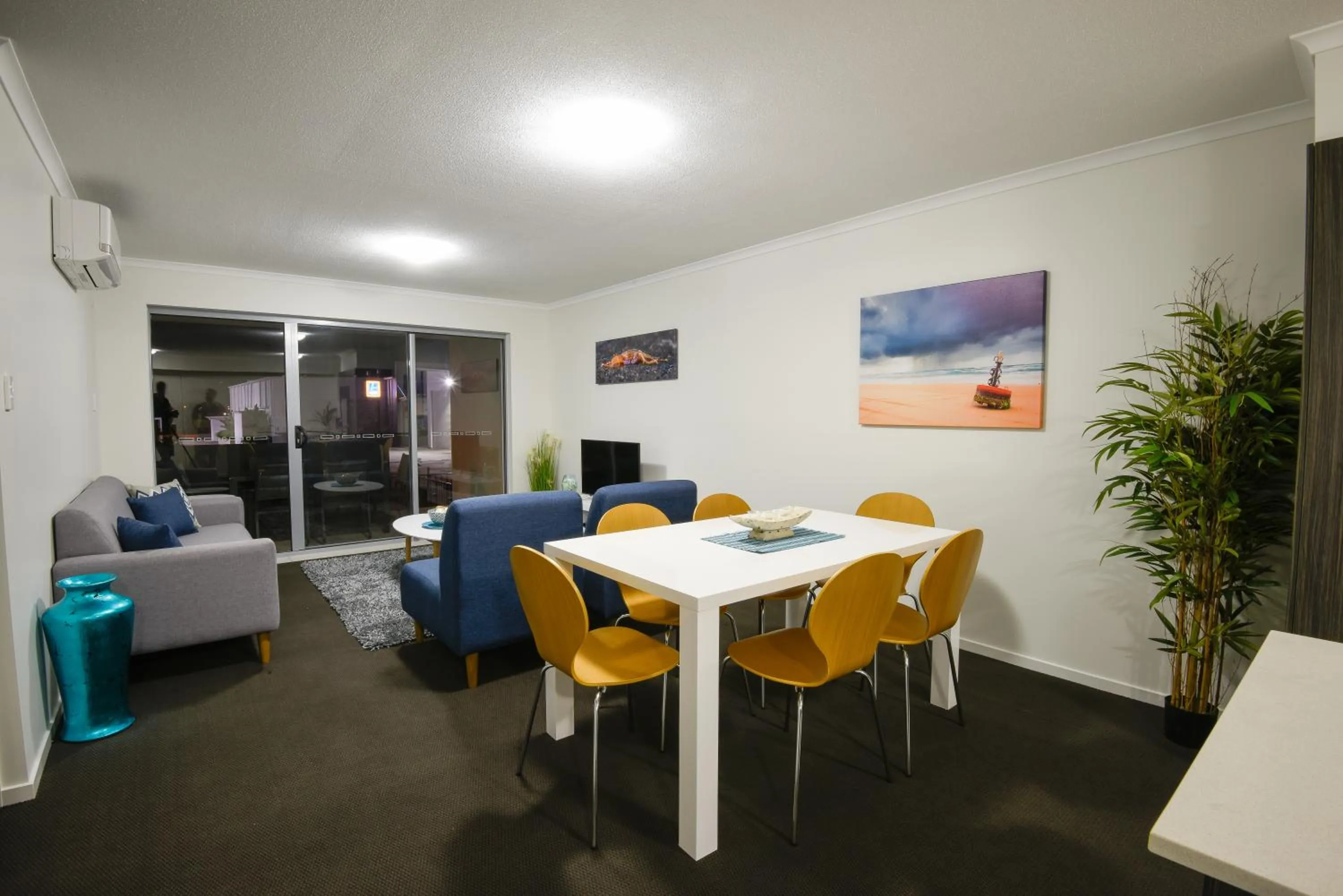 Dining area in Direct Collective - Breeze on Brightwater