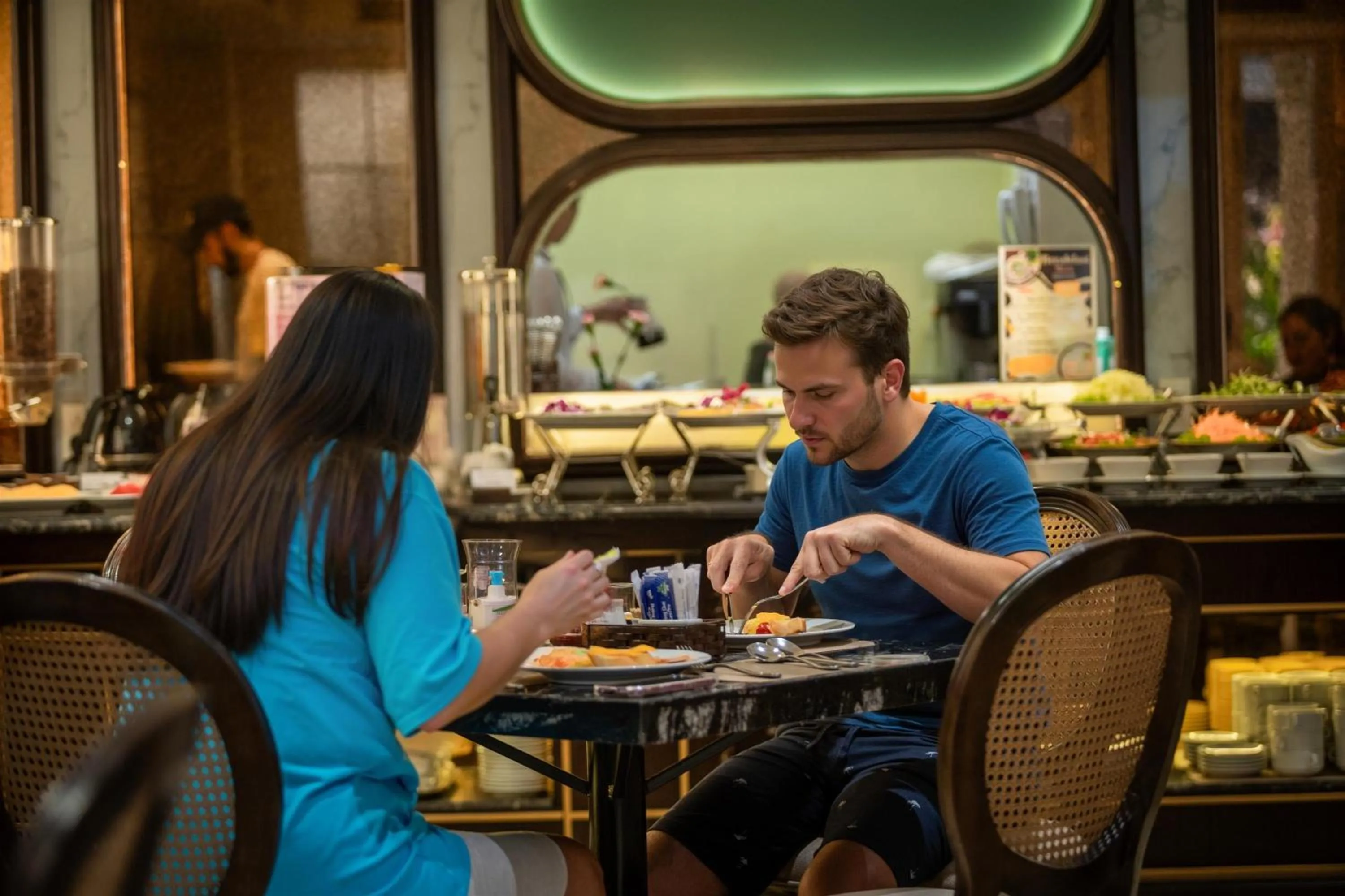 Buffet breakfast in Sunline Central Hotel