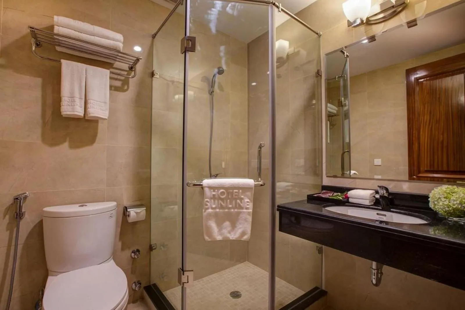 Bathroom in Sunline Central Hotel