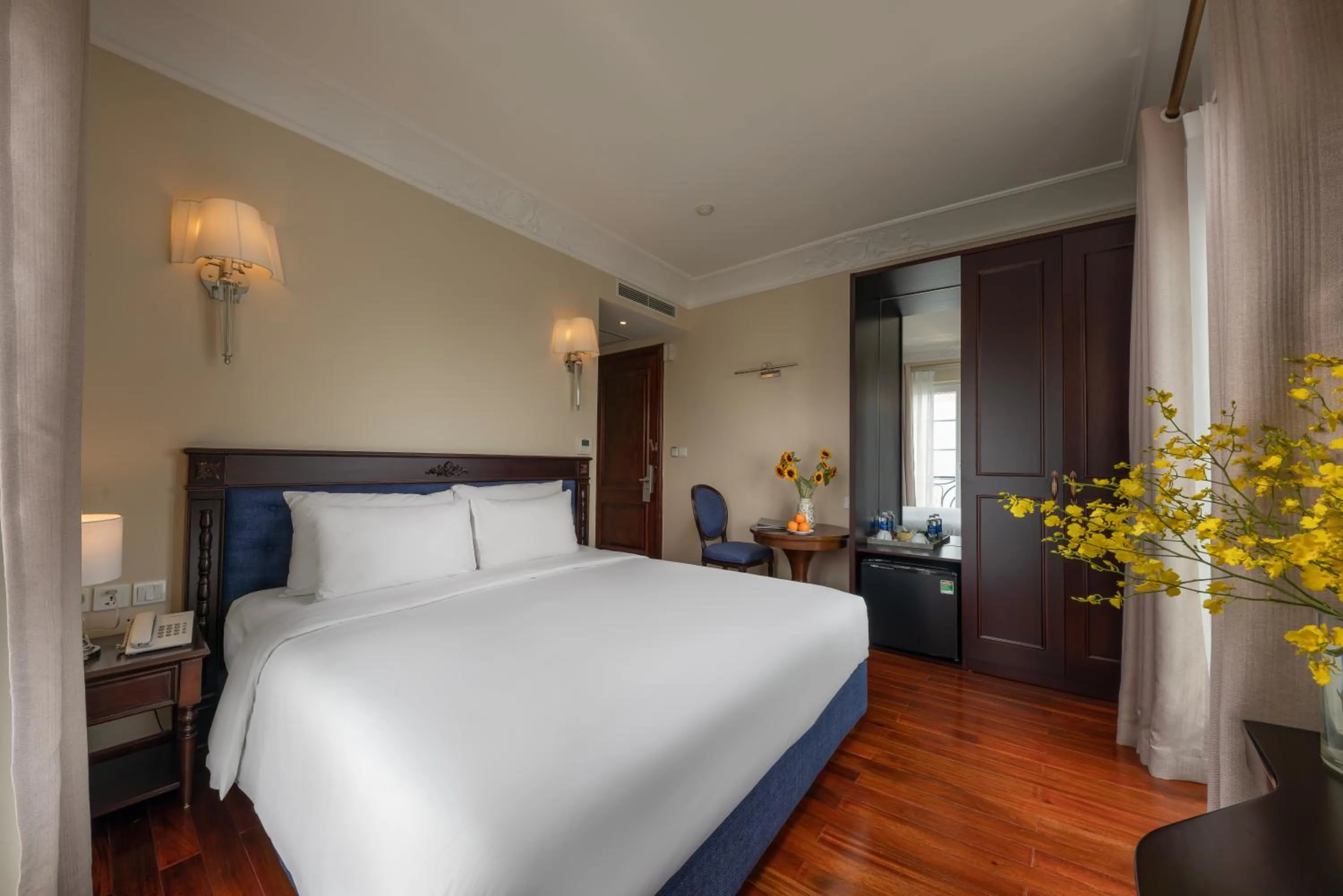 Bedroom, Bed in Sunline Central Hotel