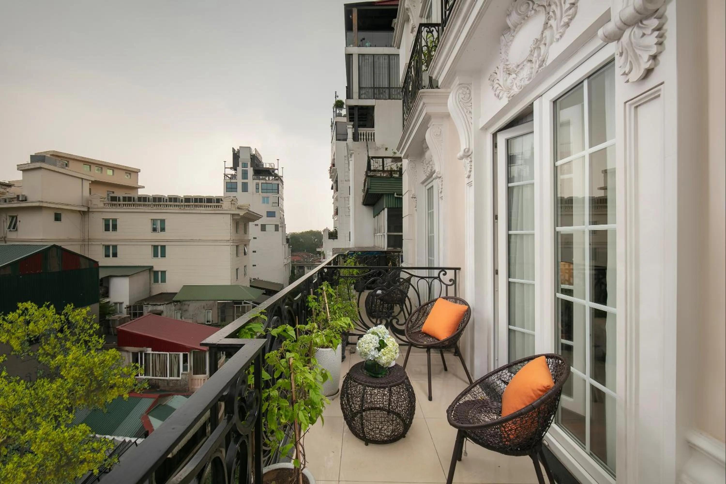 Balcony/Terrace in Sunline Central Hotel
