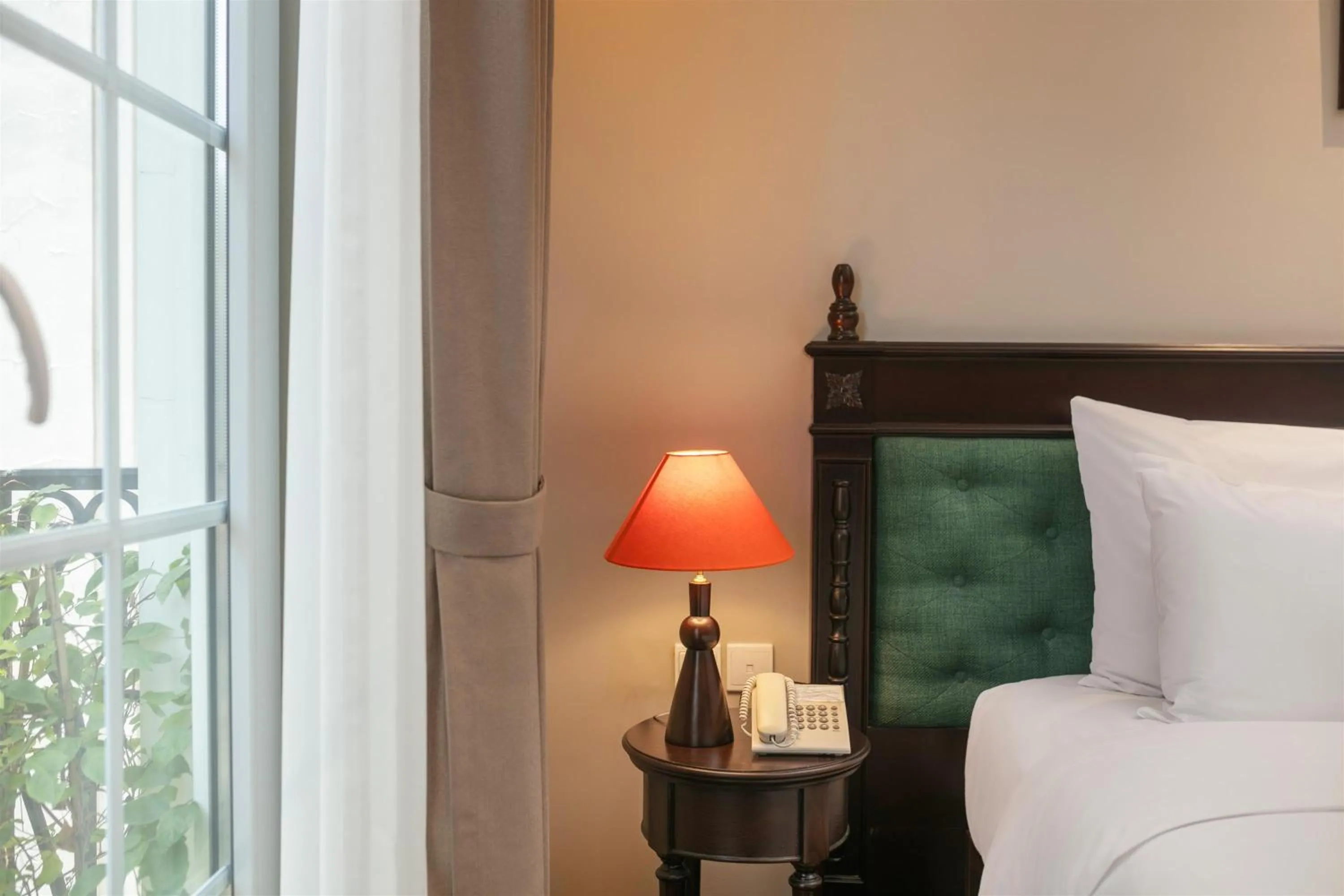 Photo of the whole room, Bed in Sunline Central Hotel