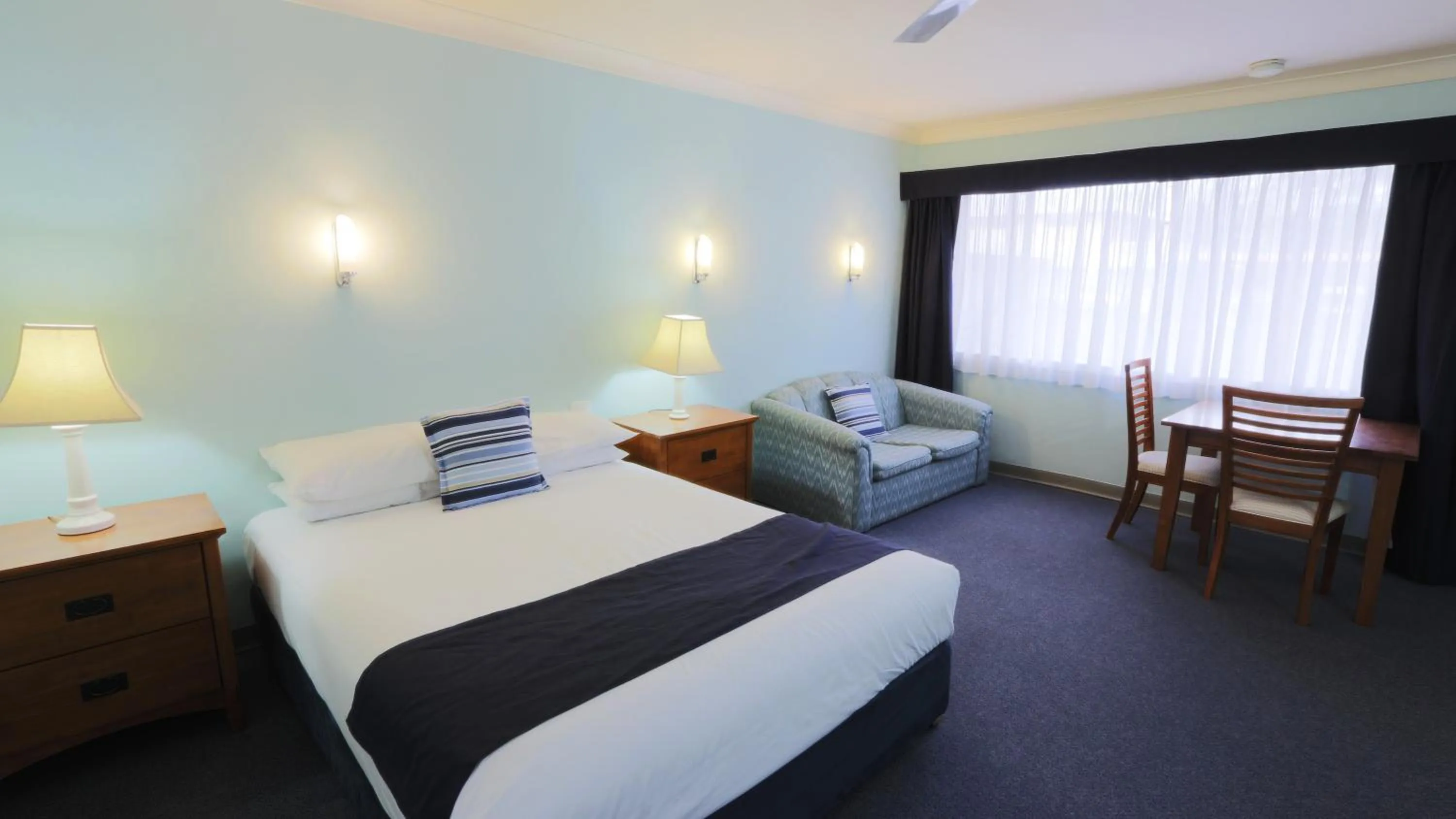 Photo of the whole room, Bed in Tweed Heads Vegas Motel