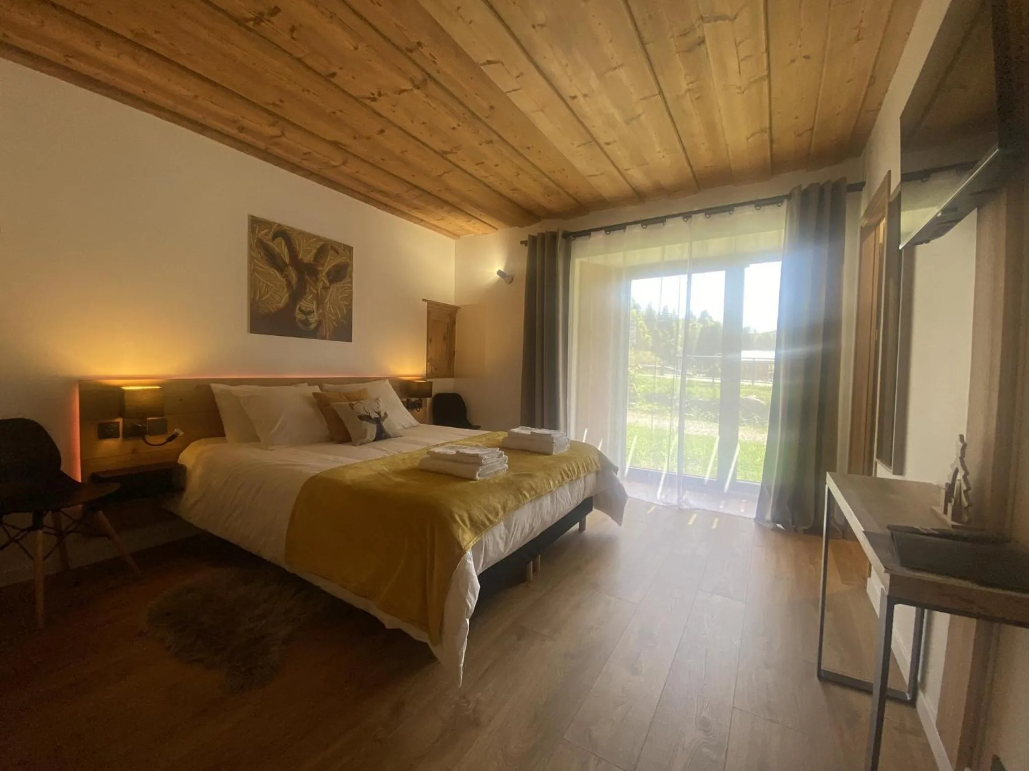 Bedroom, Bed in Du Côté de Chez Sou