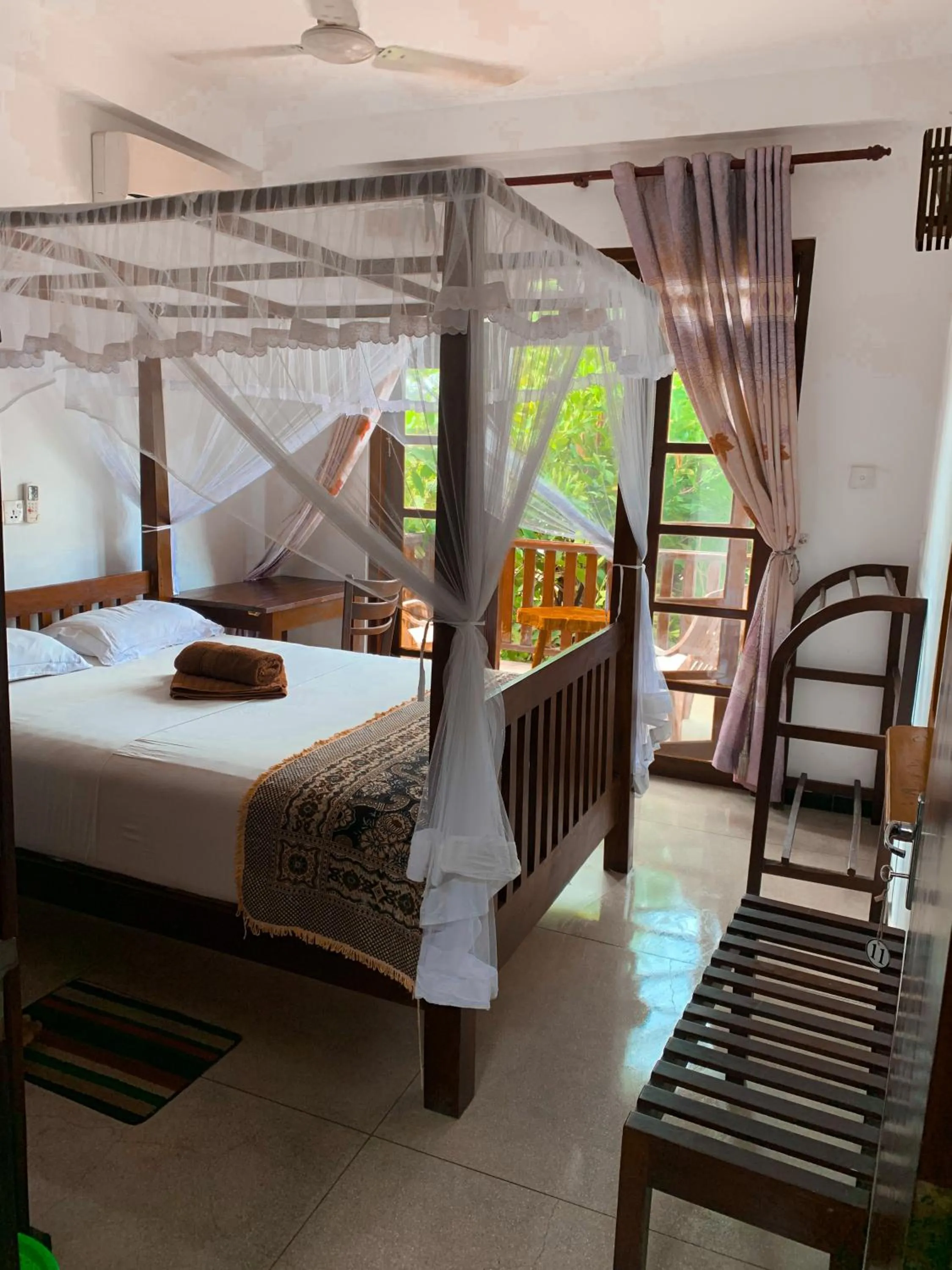 Bed in Ceylon Surf Guest and Restaurant