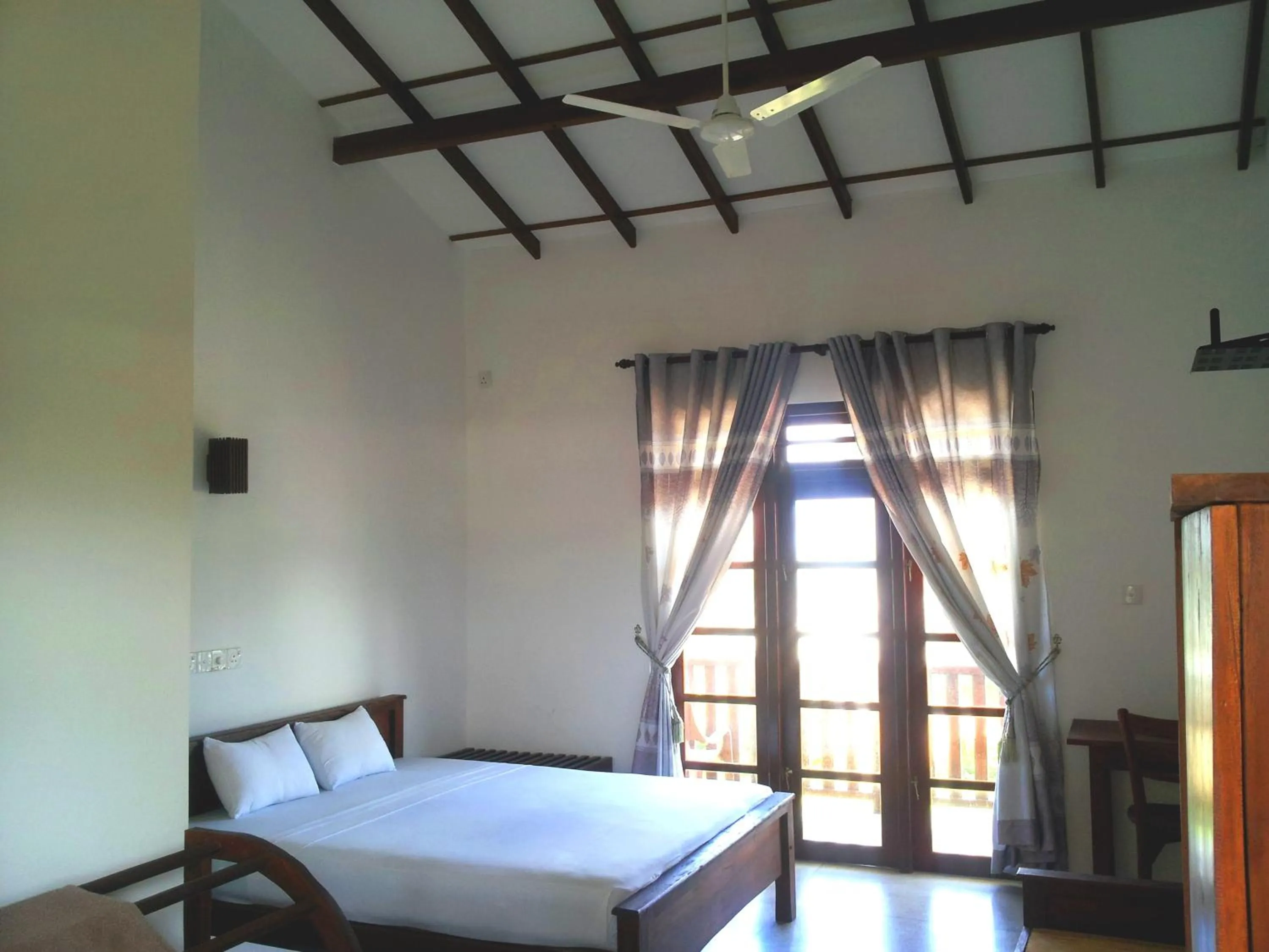 Bedroom, Bed in Ceylon Surf Guest and Restaurant