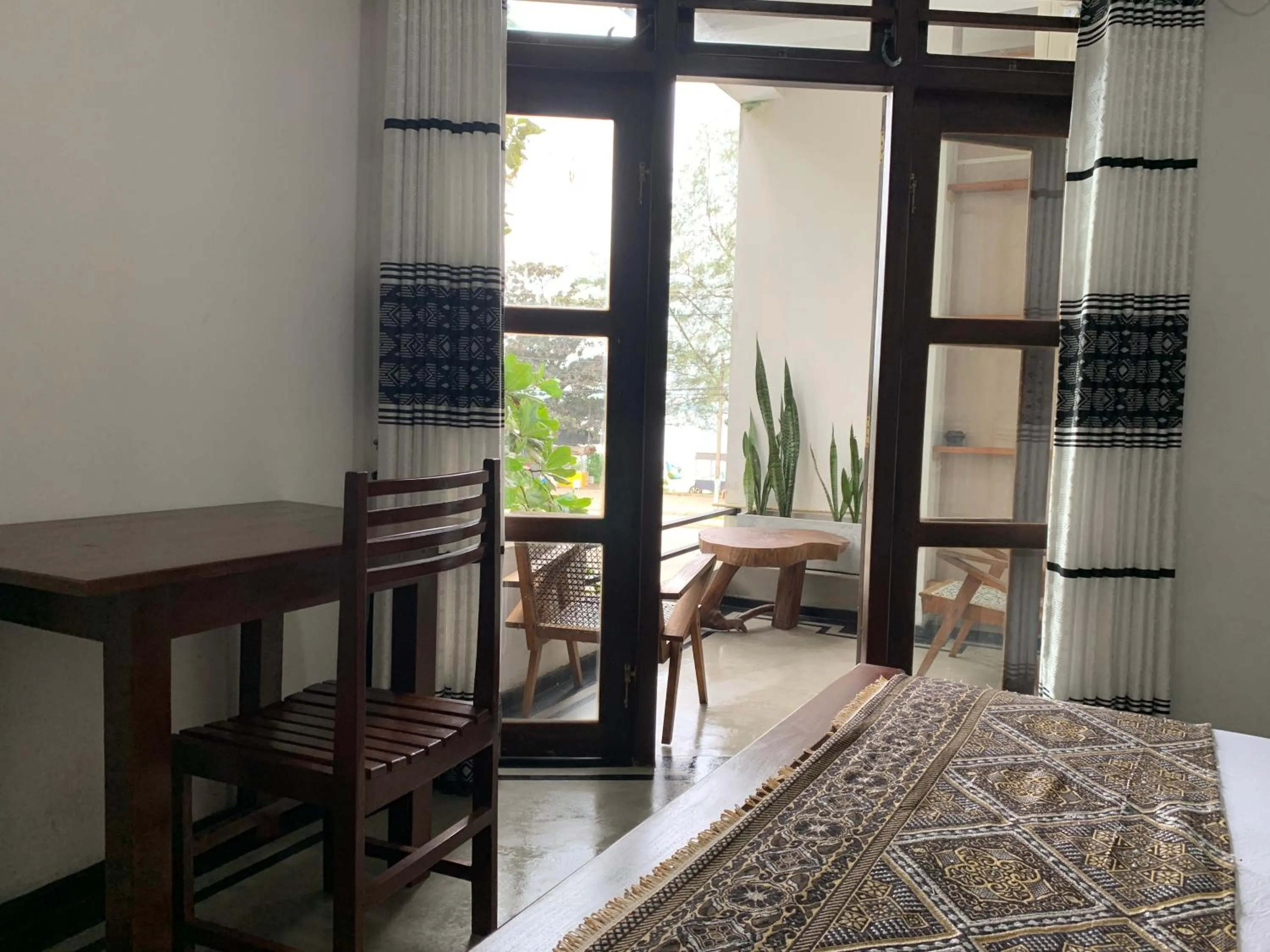 Ceylon Surf Guest and Restaurant