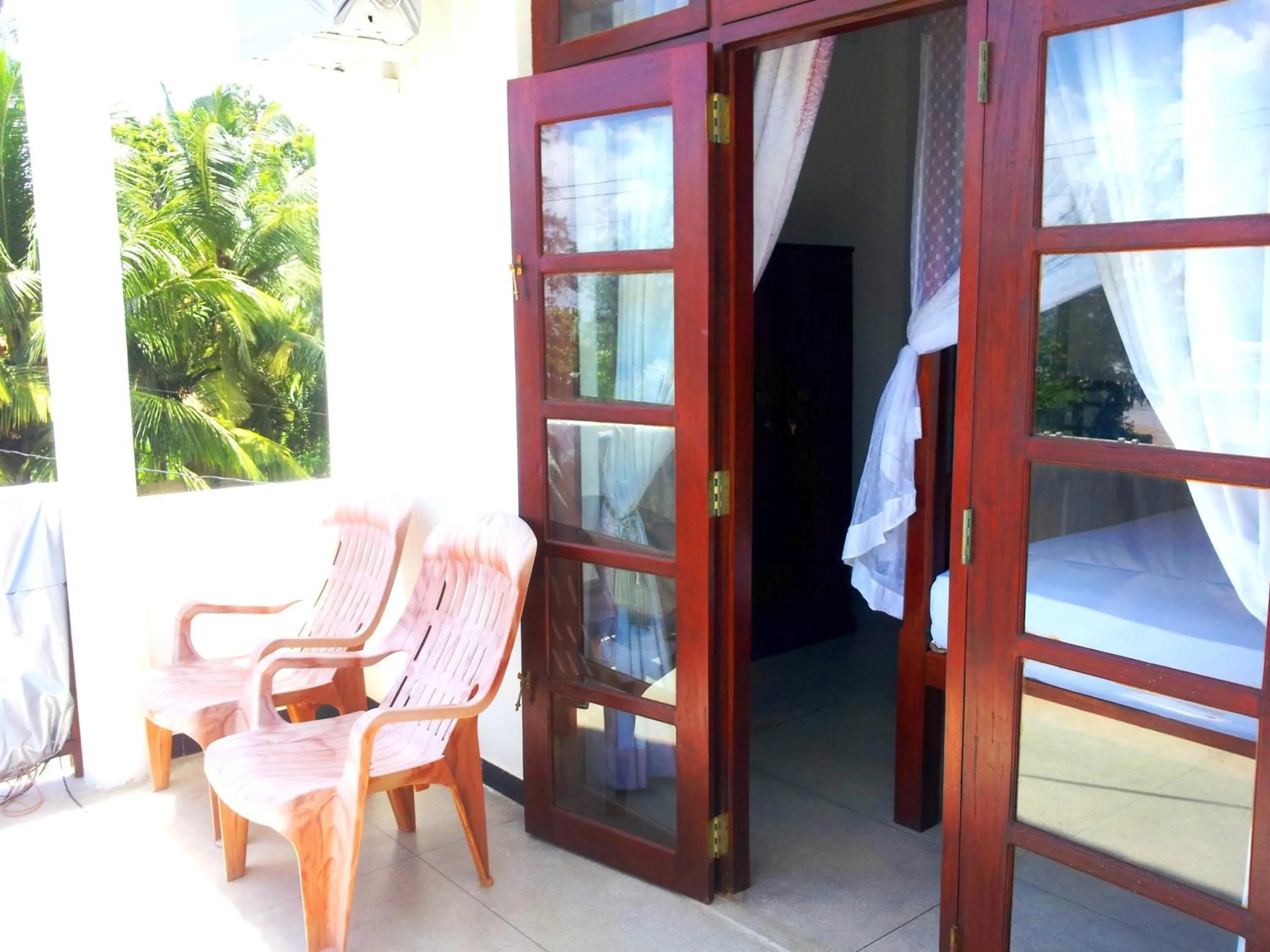 Ceylon Surf Guest and Restaurant