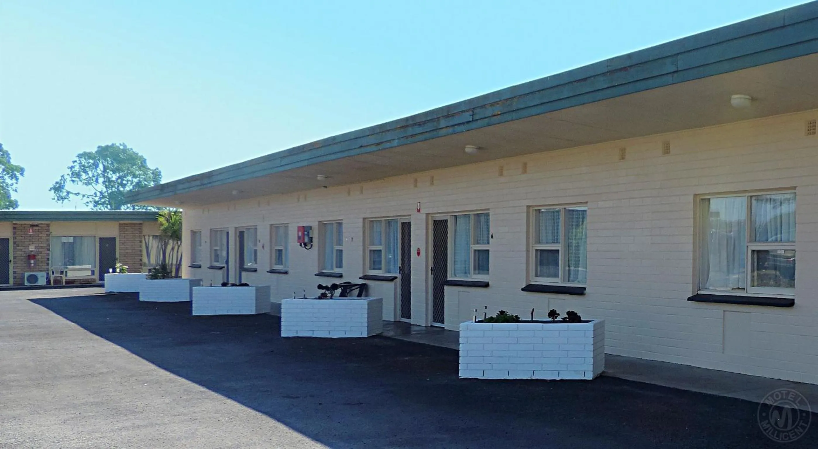 Property building in Millicent Motel