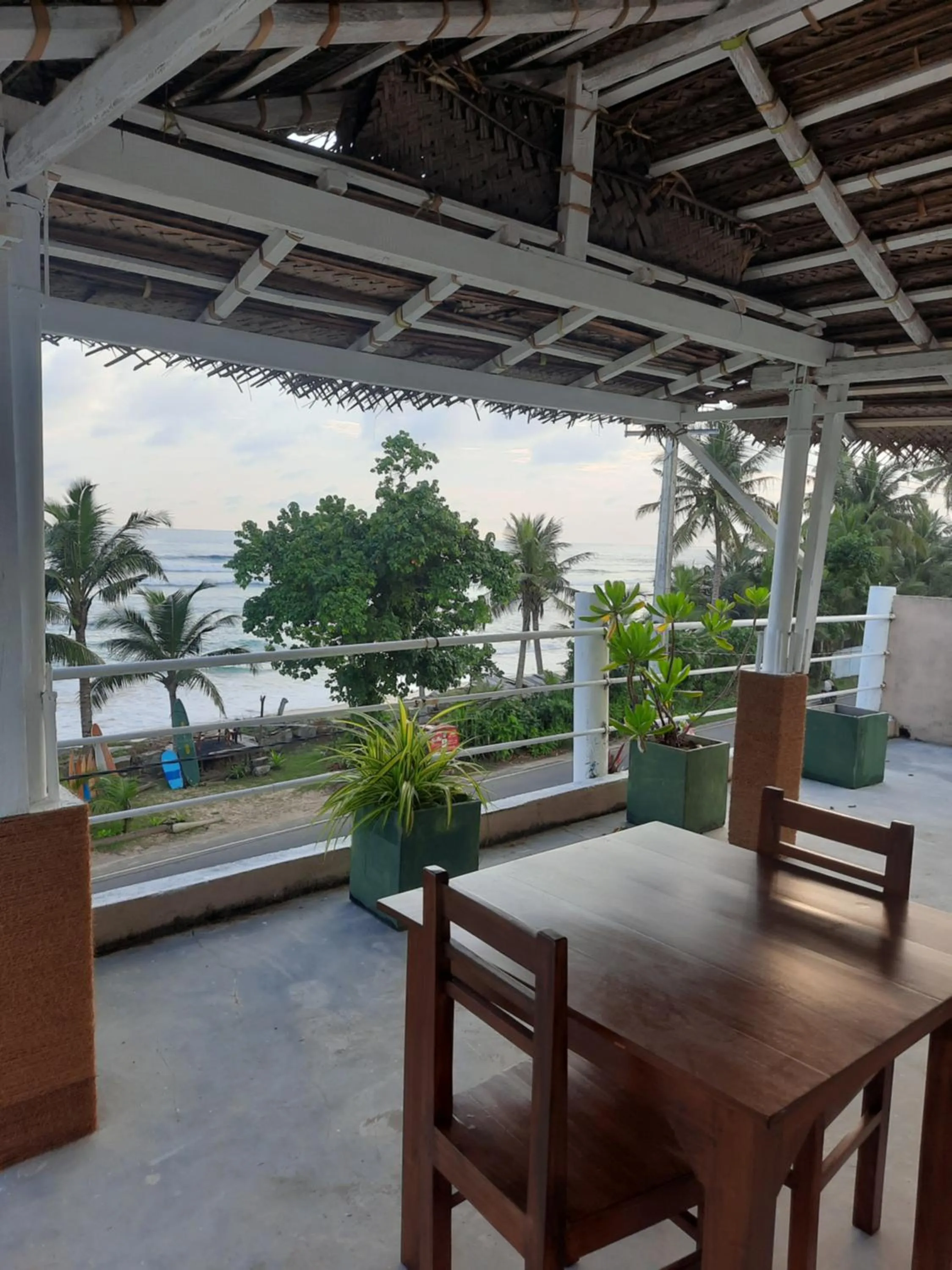 White Surfing Beach Resort