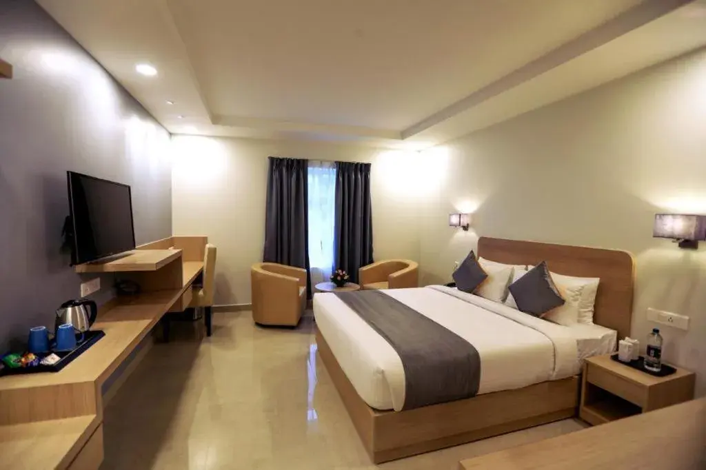 TV and multimedia, Bed in PP Residency TV and multimedia, Bed in PP Residency