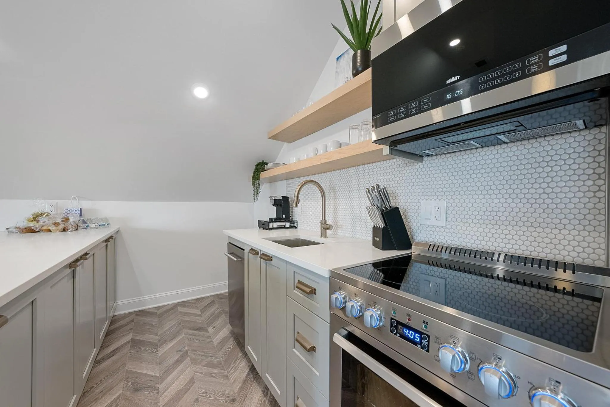 Property building in The Washington Downtown Boutique Hotel