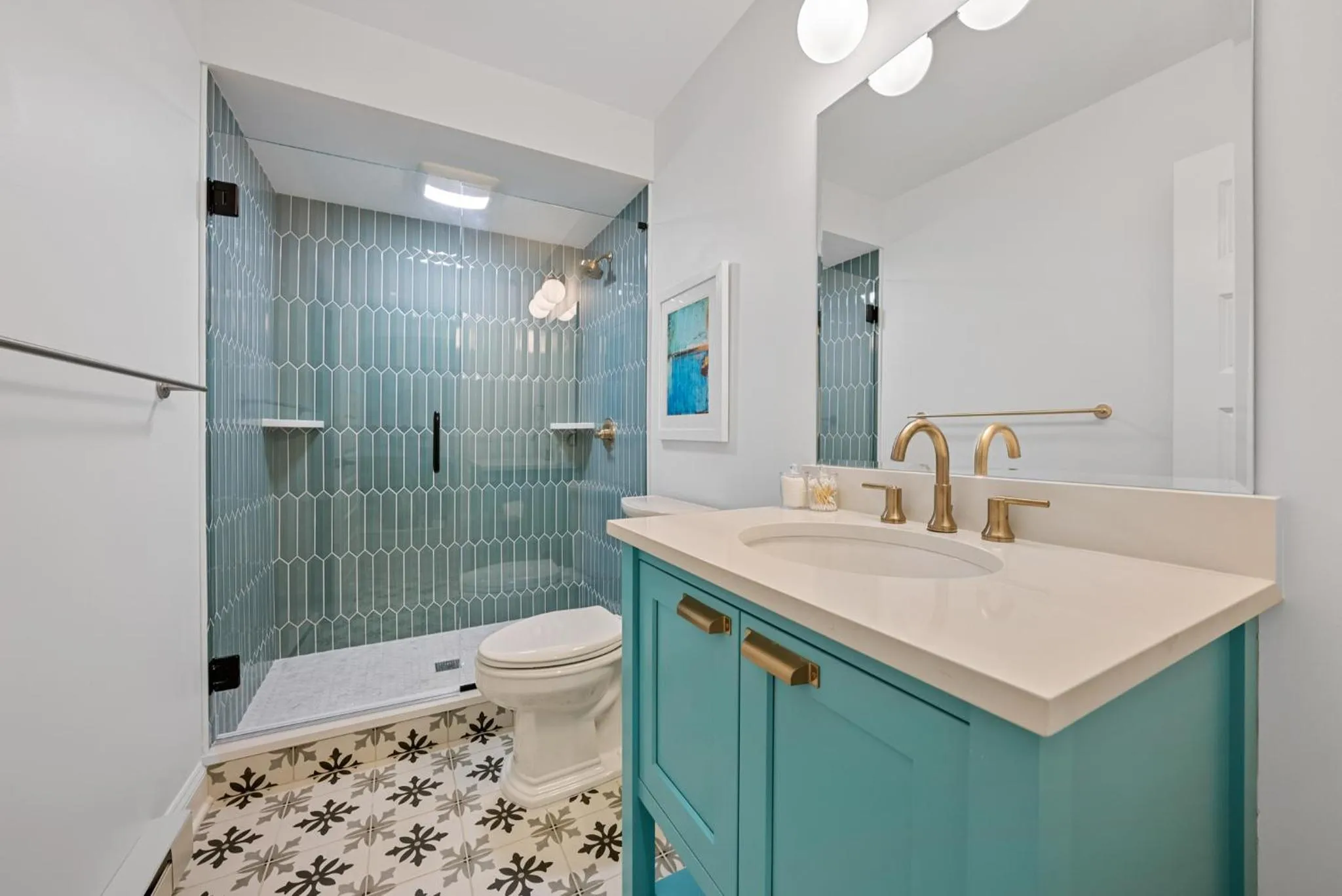 Shower in The Washington Downtown Boutique Hotel