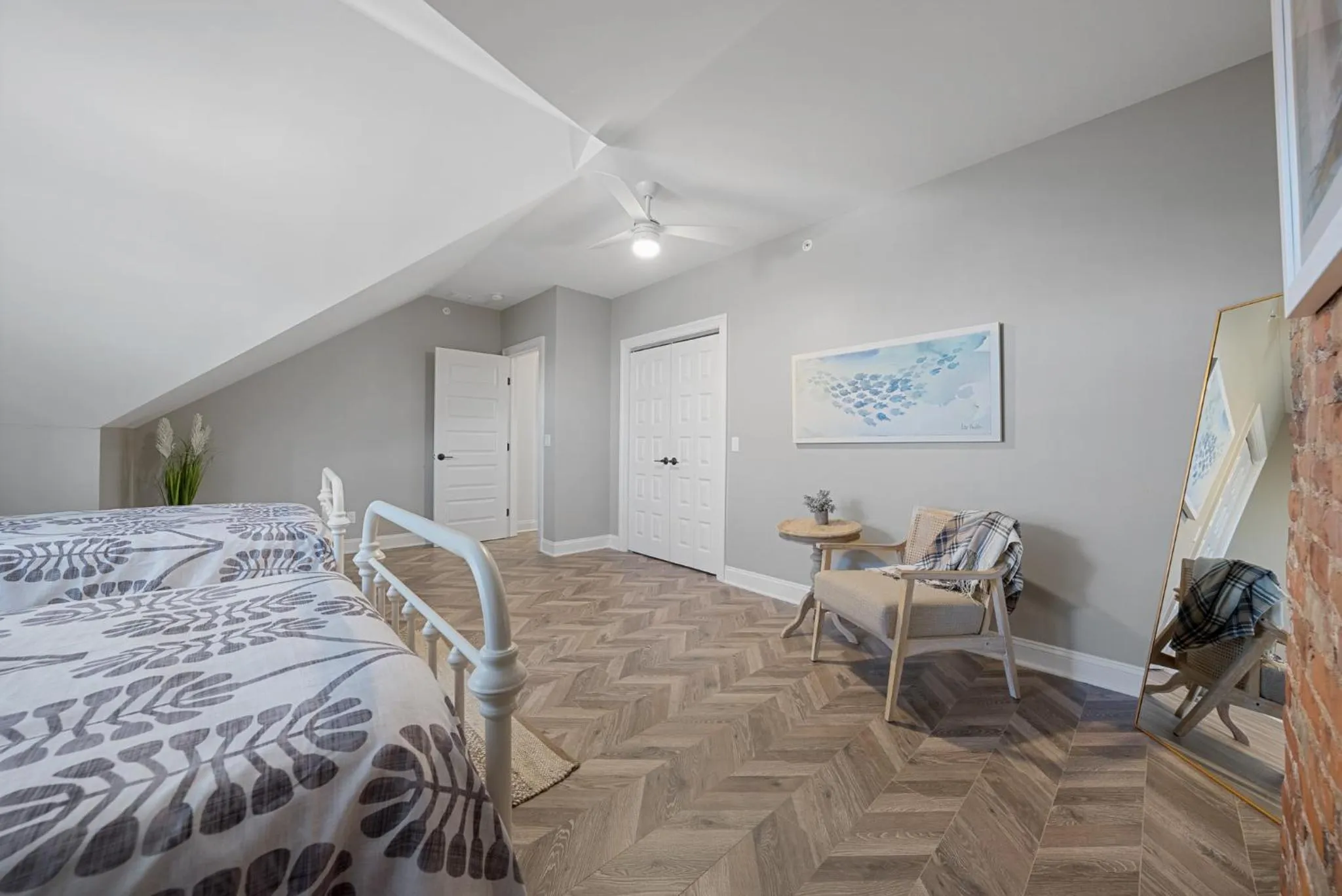 Bed in The Washington Downtown Boutique Hotel