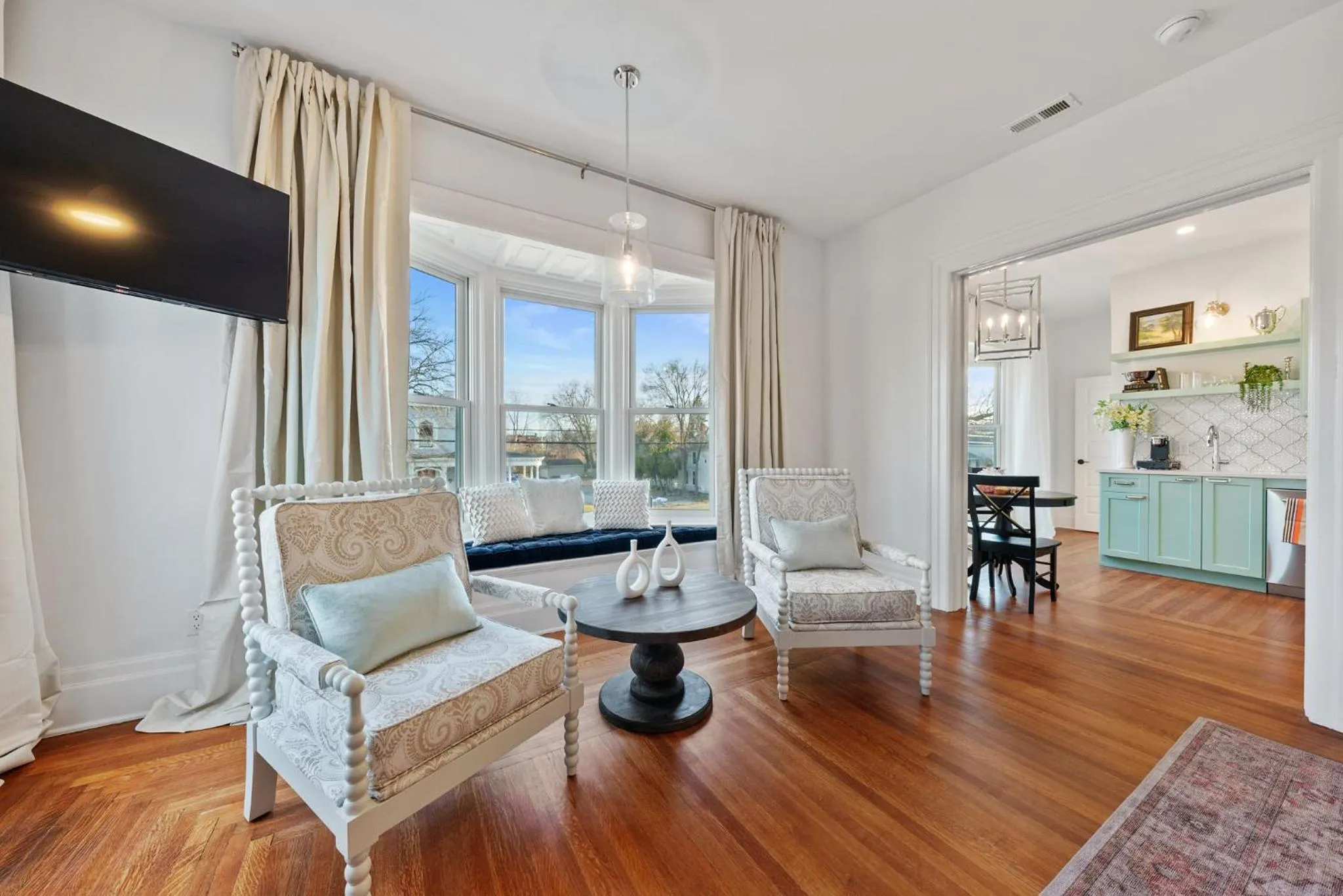 Seating area in The Washington Downtown Boutique Hotel