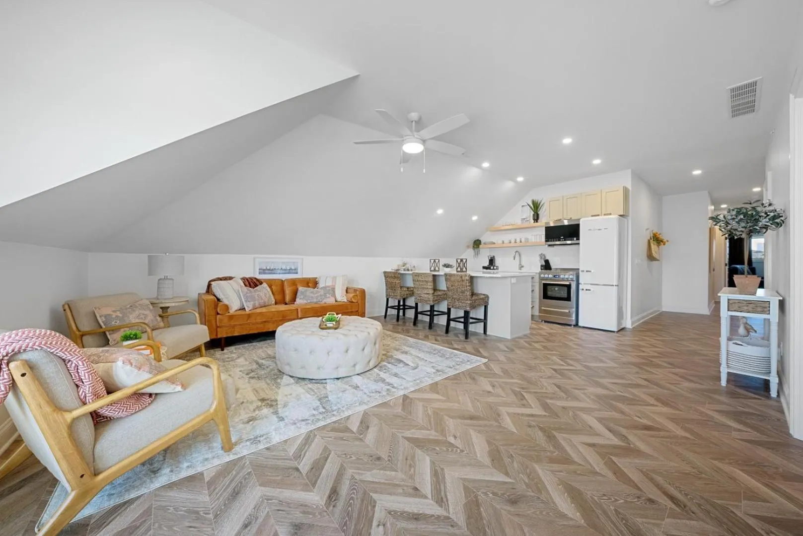 Living room in The Washington Downtown Boutique Hotel