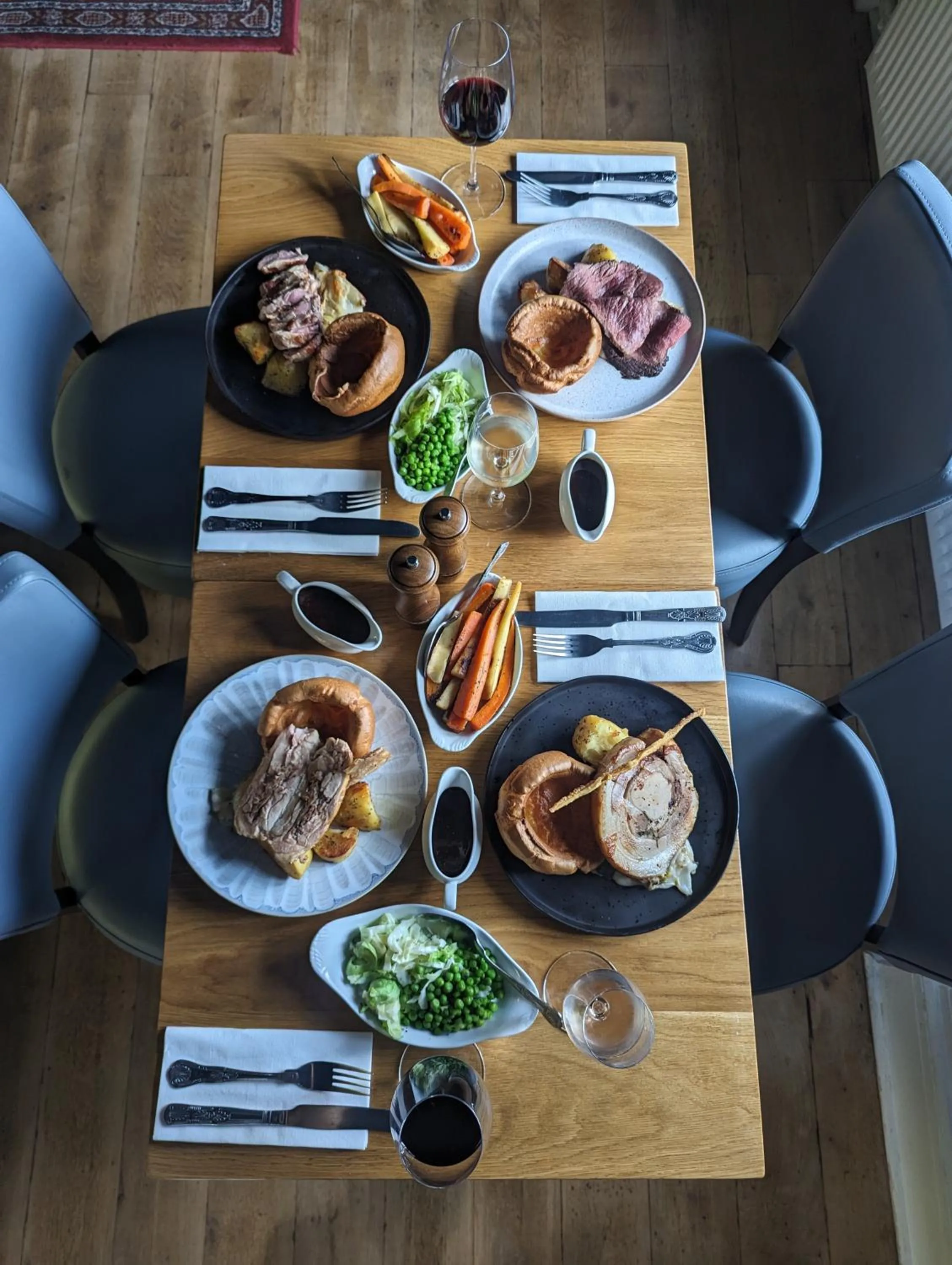 Restaurant/places to eat in The Duke Hotel