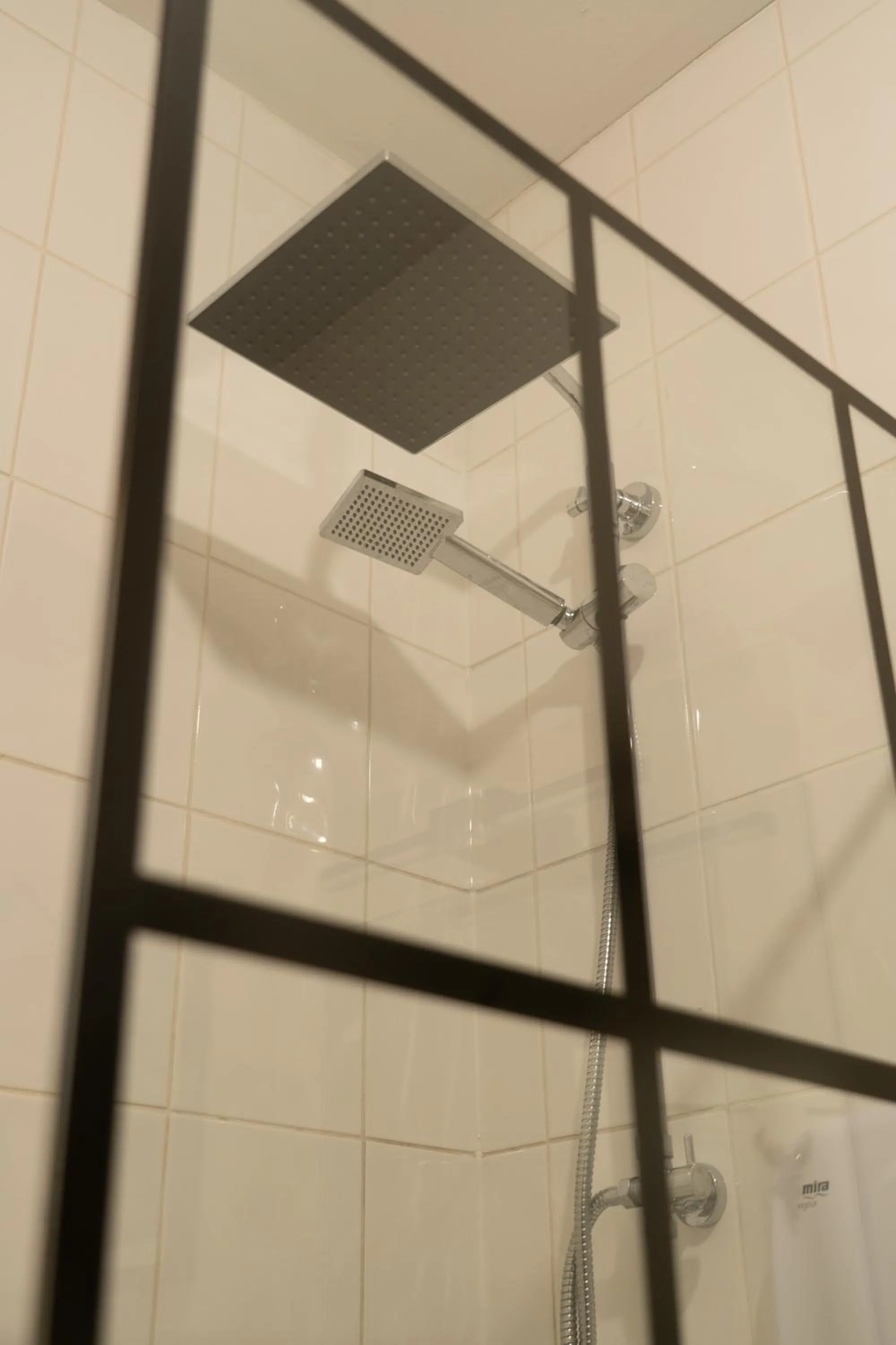 Shower in The Duke Hotel
