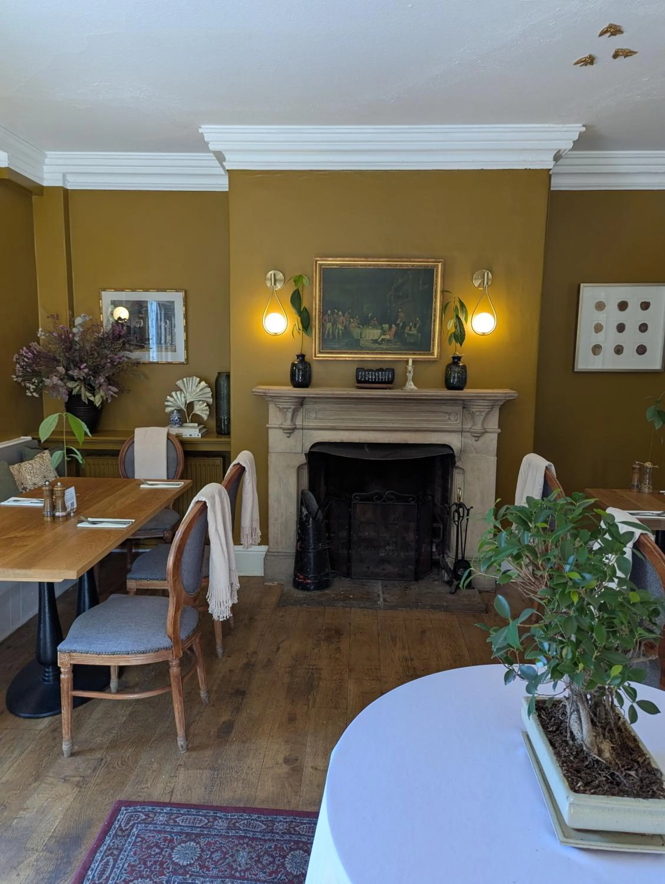 Restaurant/places to eat in The Duke Hotel